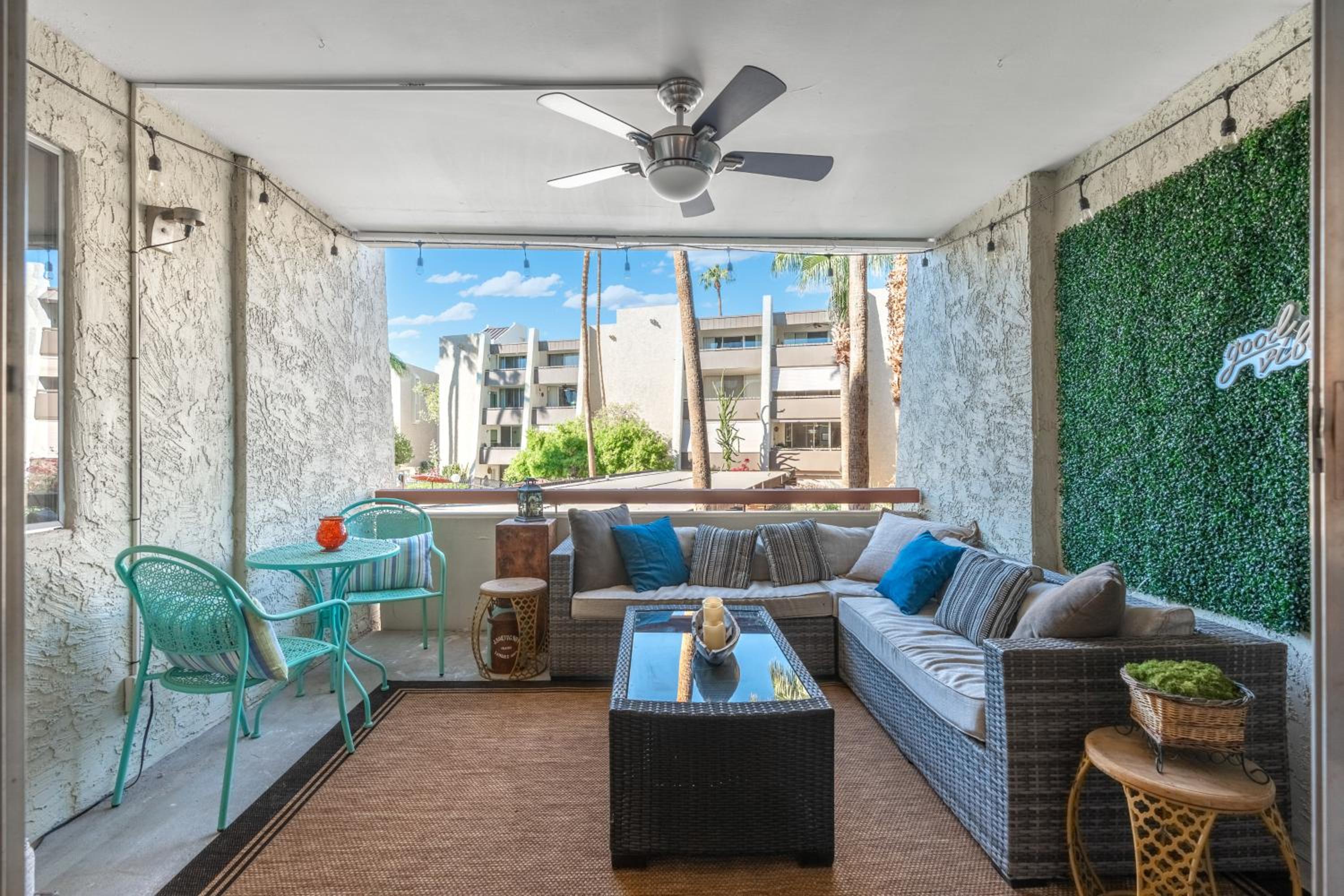 Less Than 1 Mi to Fashion Square Condo with Community Perks