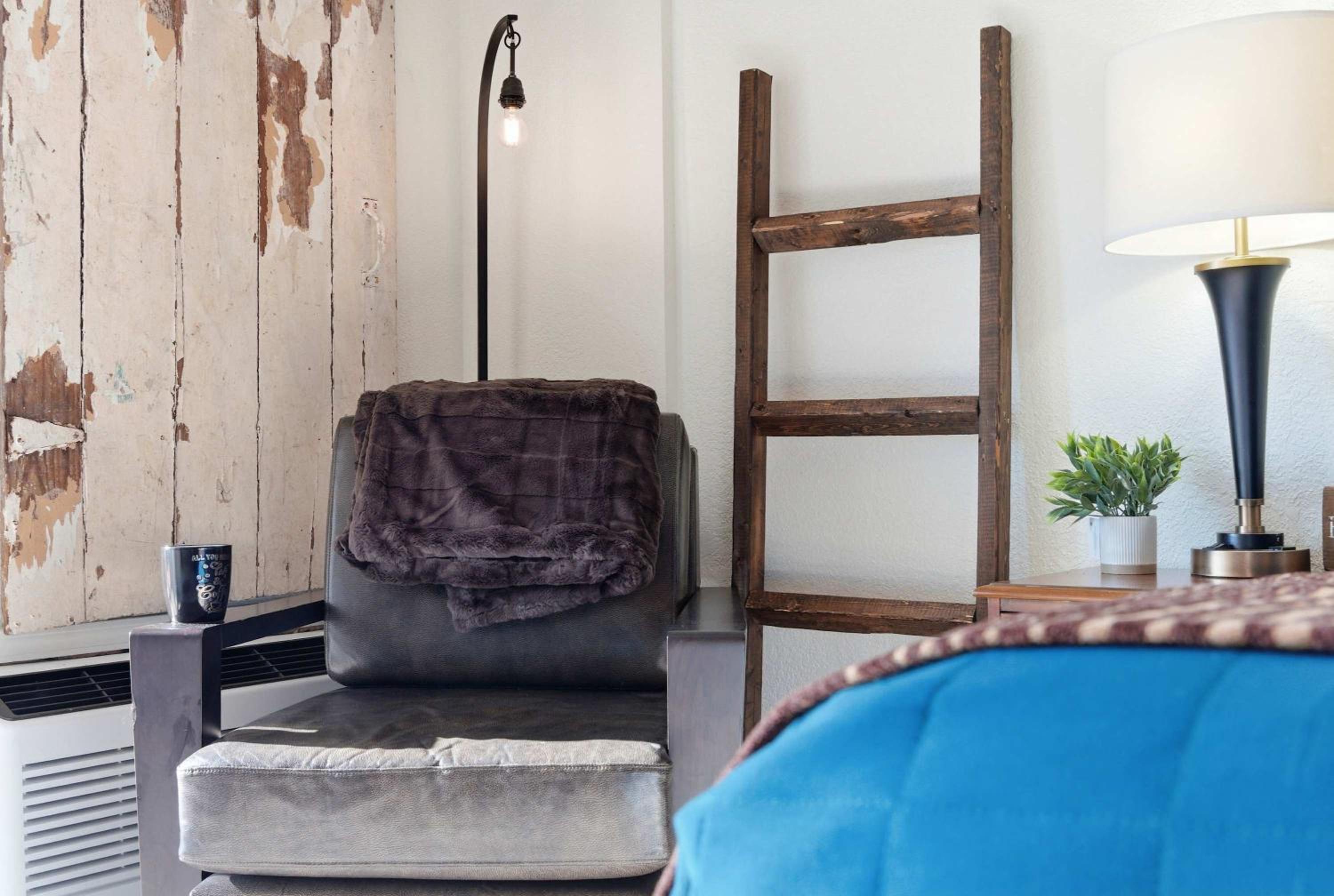 Driftwood Den Condo for 2