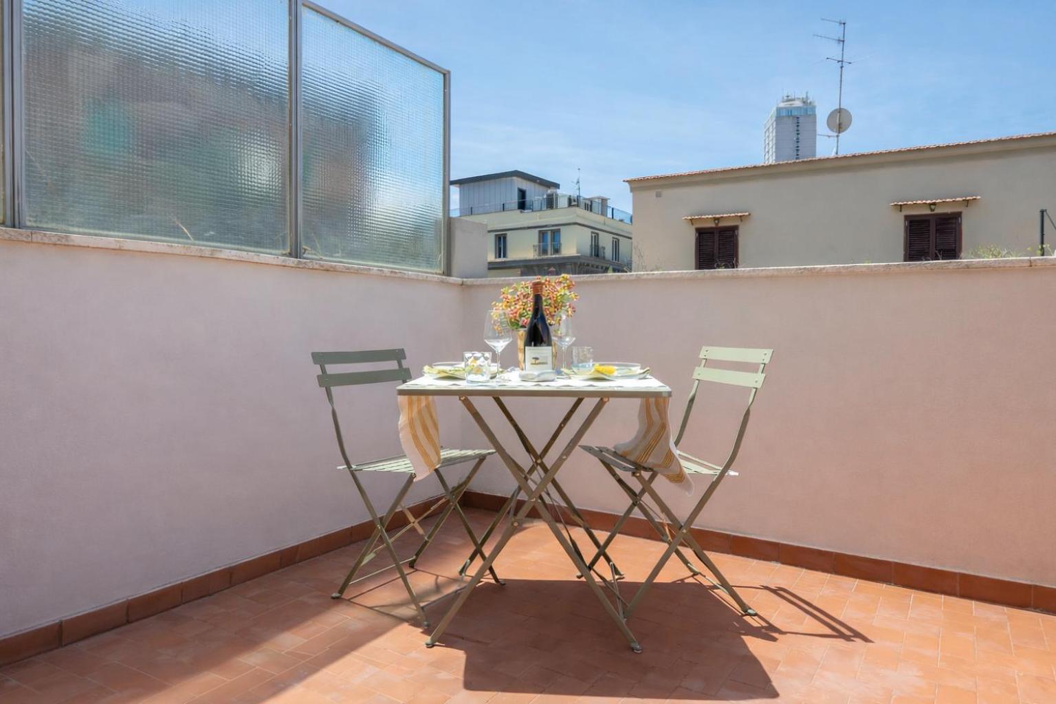 Molo Angioino Suites