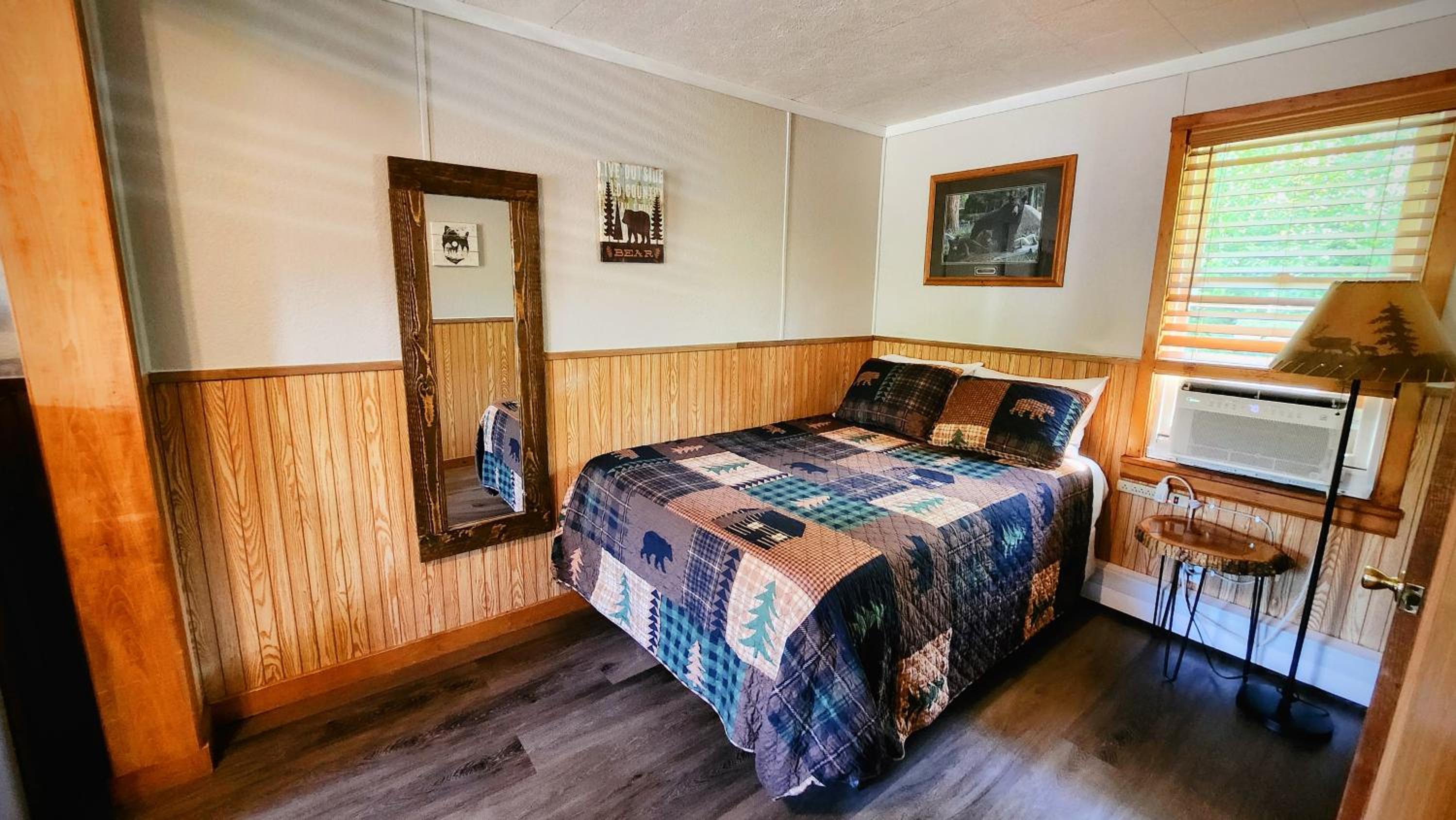 Maple Grove Lodging