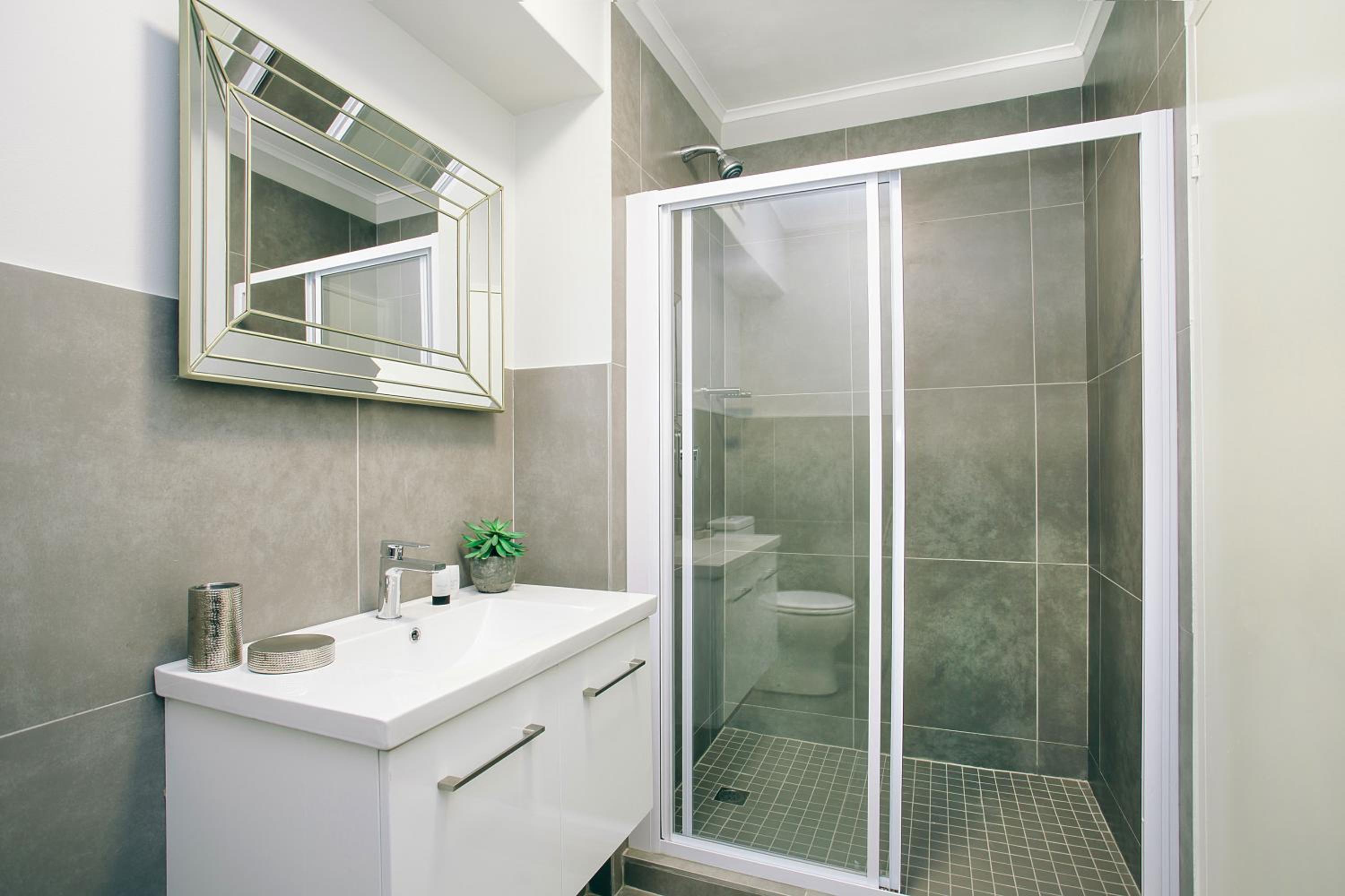 Superior Apartment Mayfair view 5