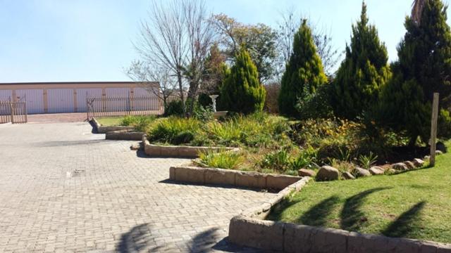 Photo 19