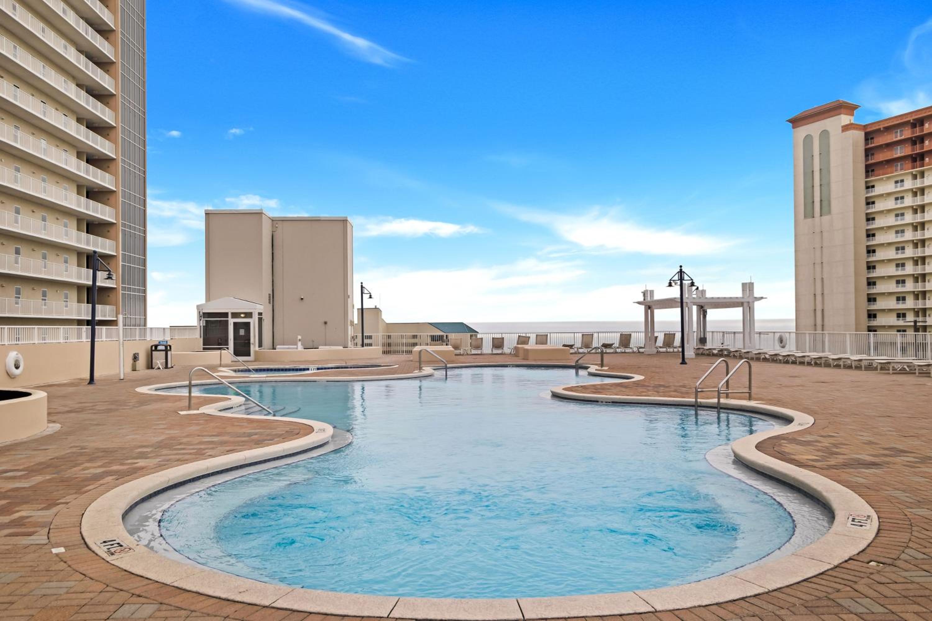Laketown Wharf 531