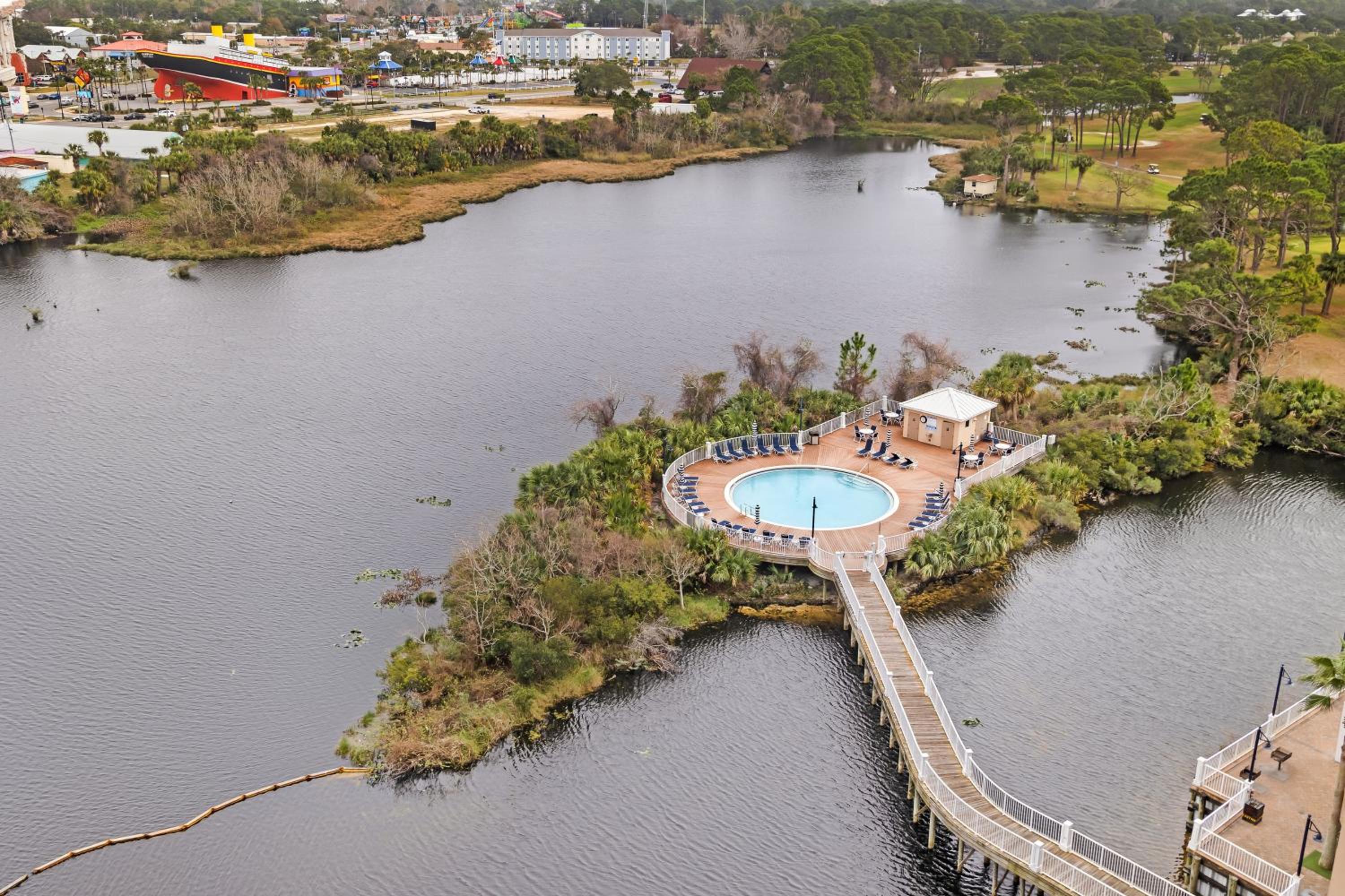 Laketown Wharf 531