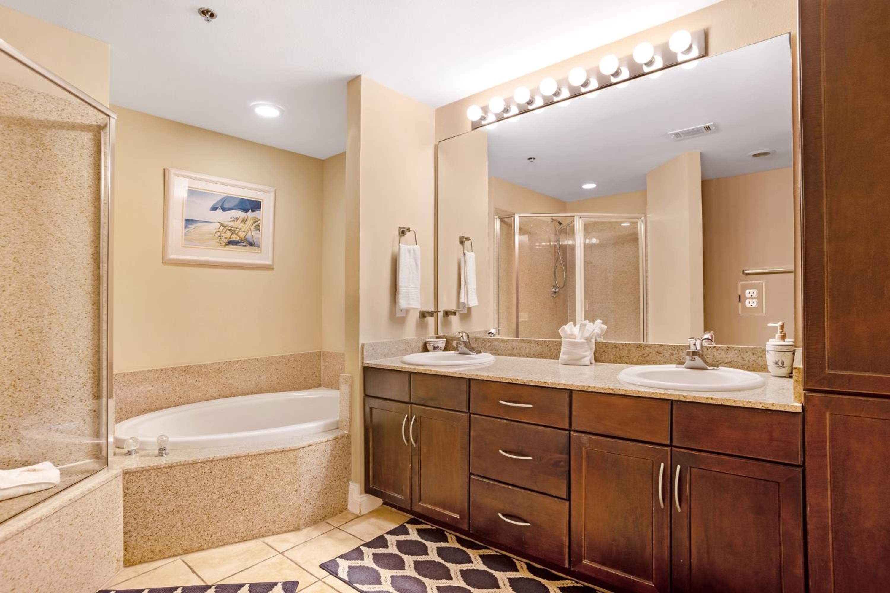 Laketown Wharf 531