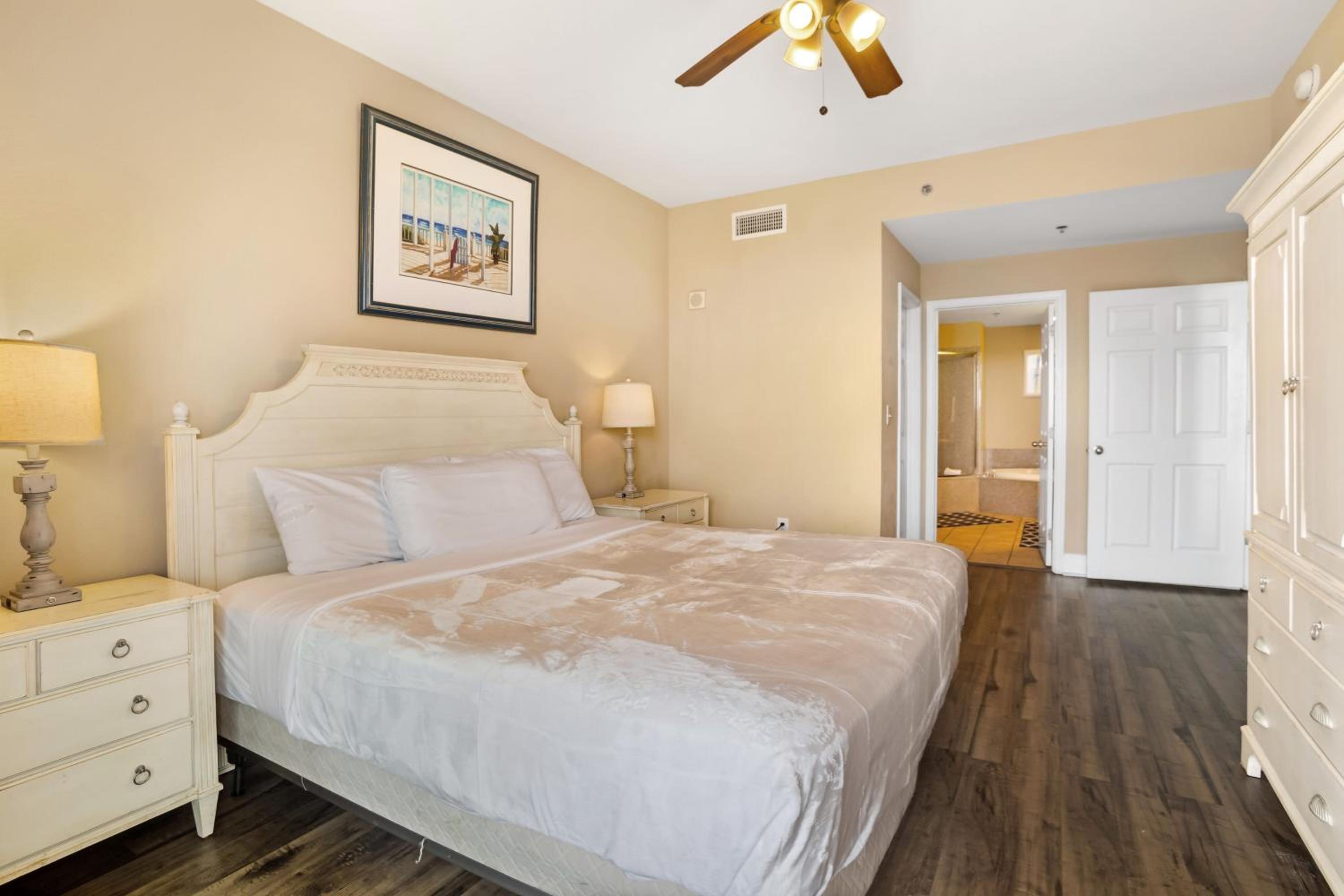 Laketown Wharf 531