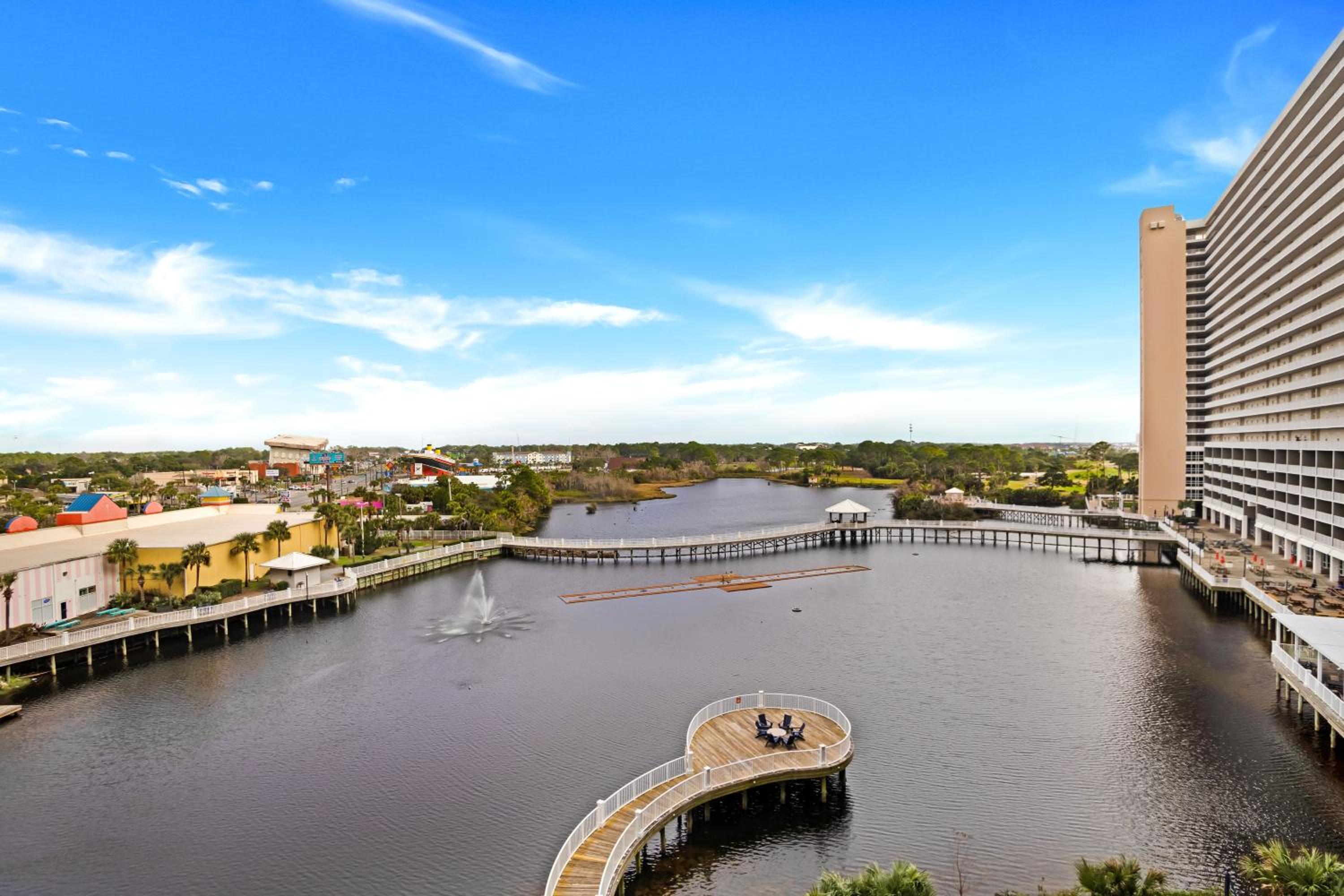 Laketown Wharf 531