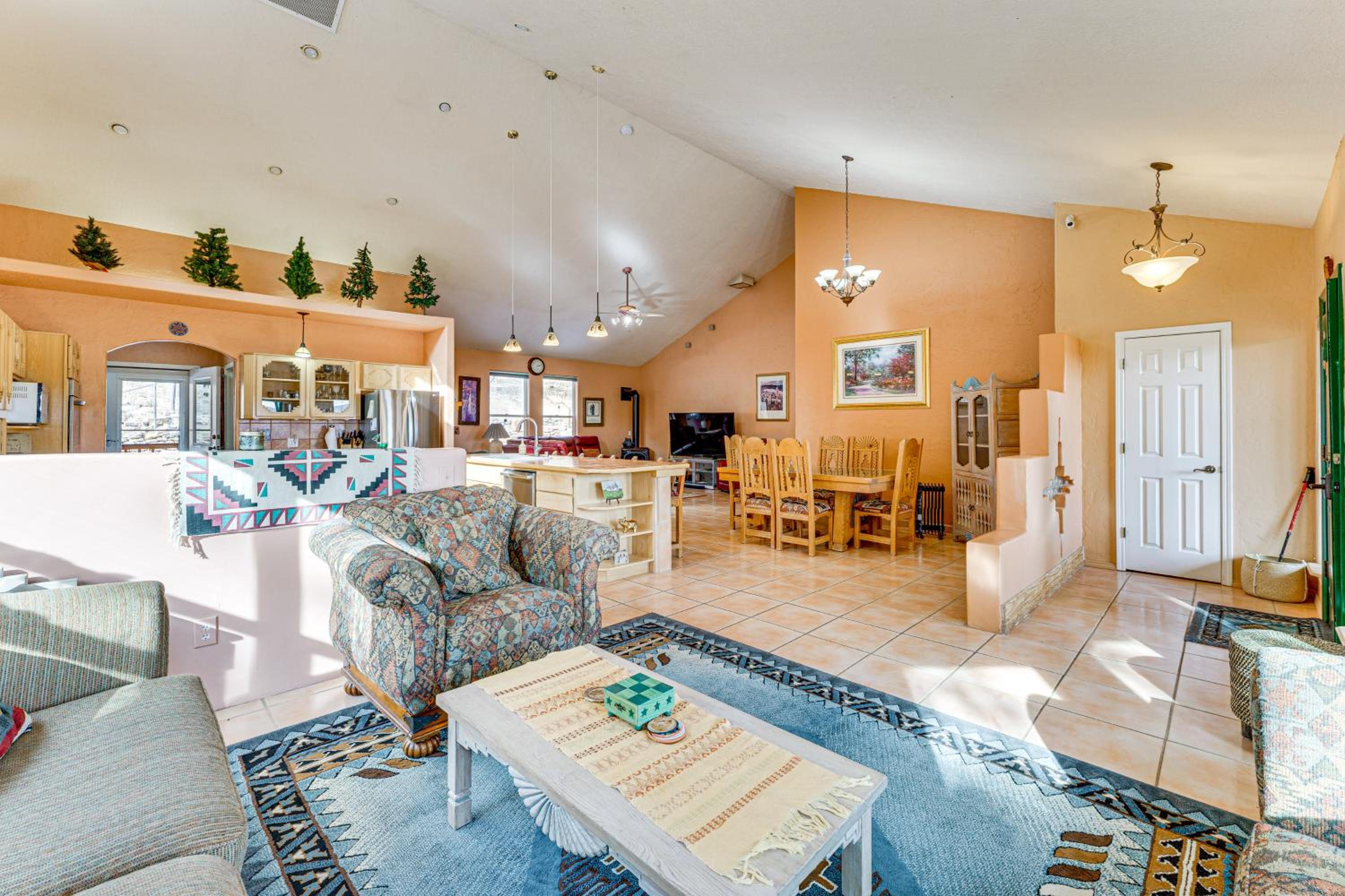 Hunters Hideaway on 20 Secluded Acres in Taos!