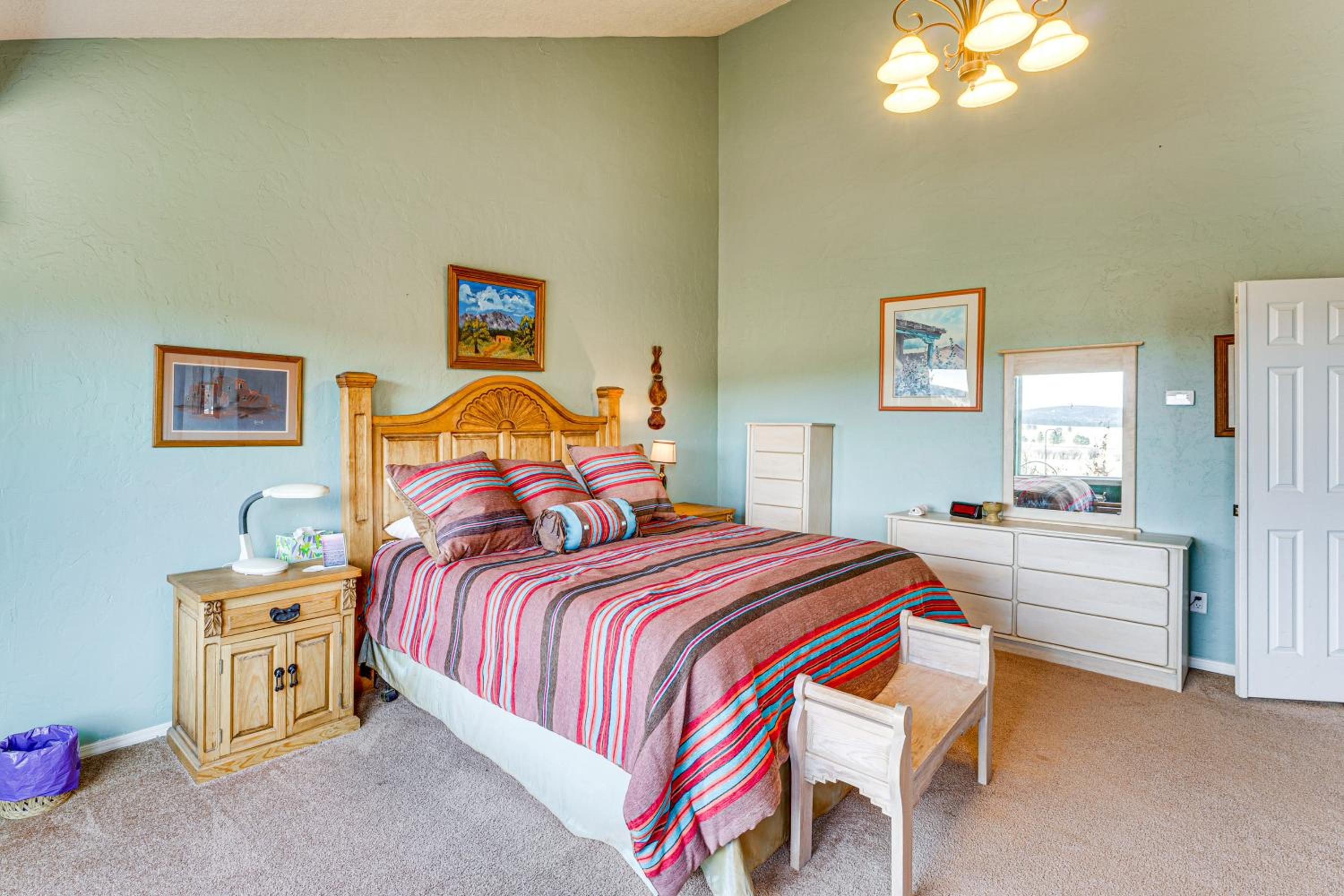 Hunters Hideaway on 20 Secluded Acres in Taos!