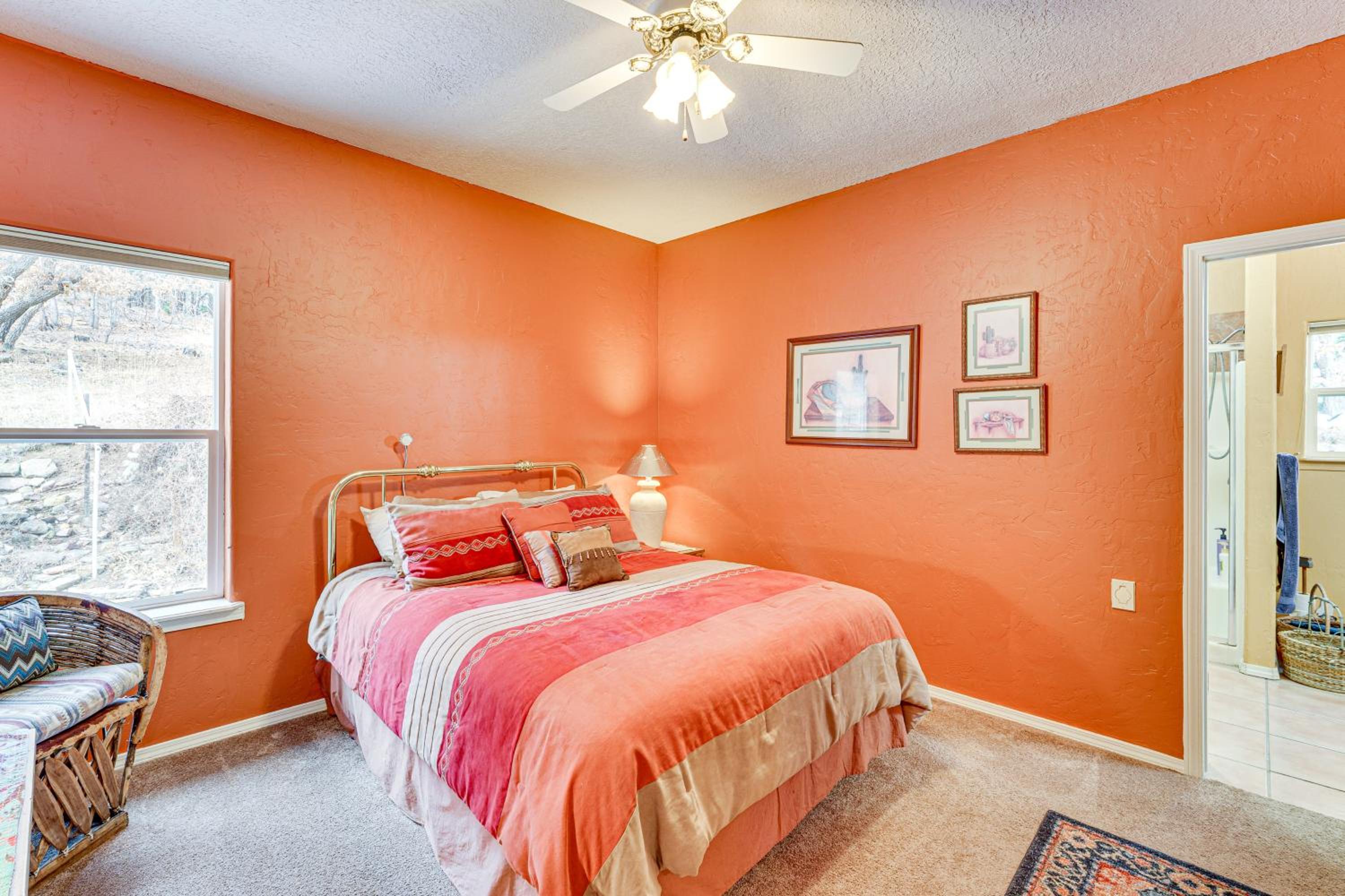 Hunters Hideaway on 20 Secluded Acres in Taos!