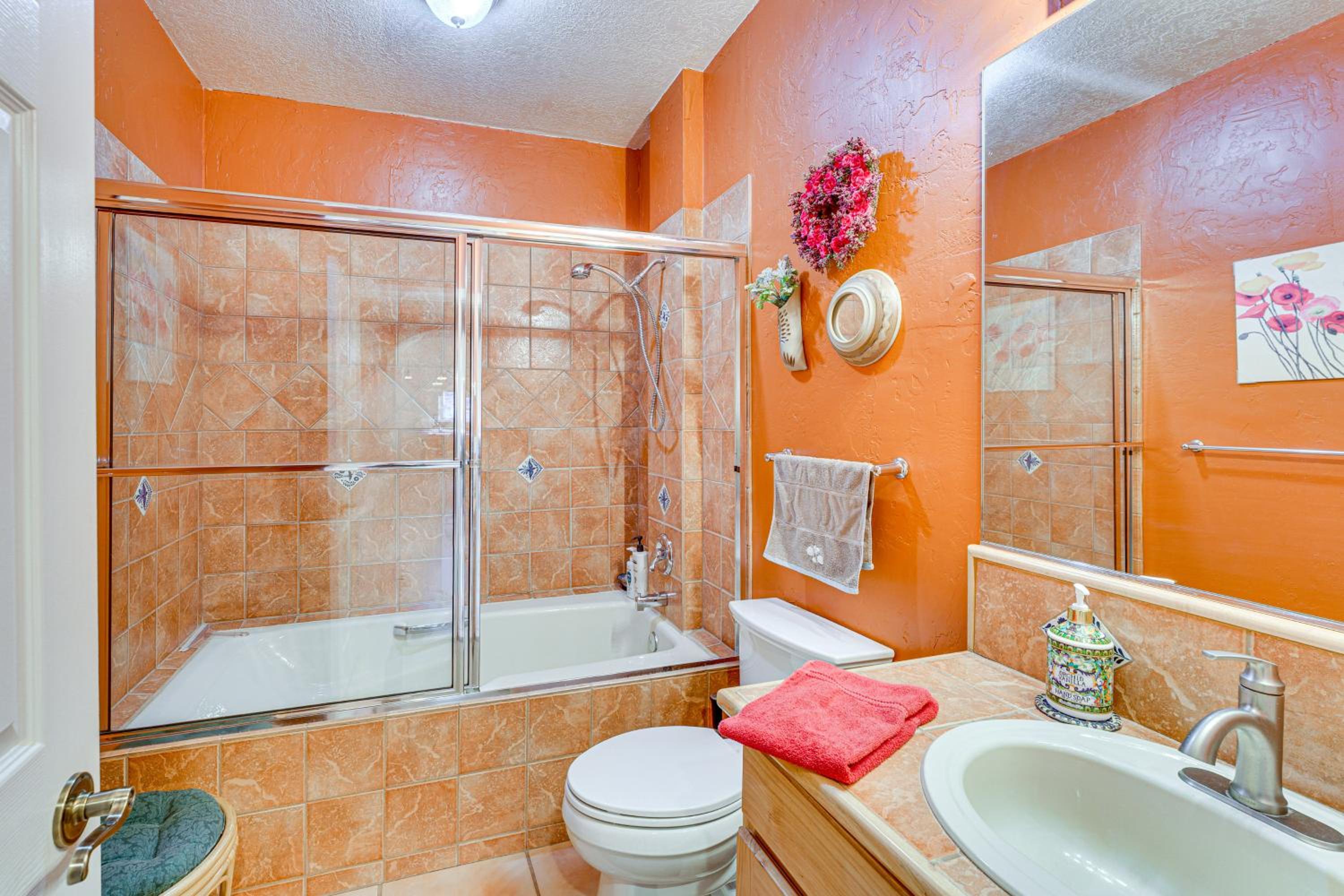 Hunters Hideaway on 20 Secluded Acres in Taos!