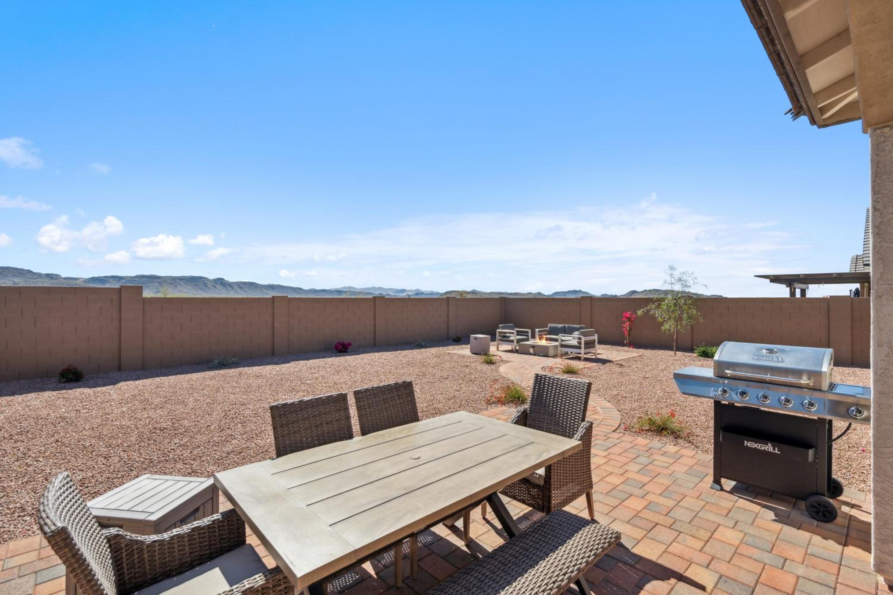 Stargazing and Mtn Views! Serene Home in Gold Canyon