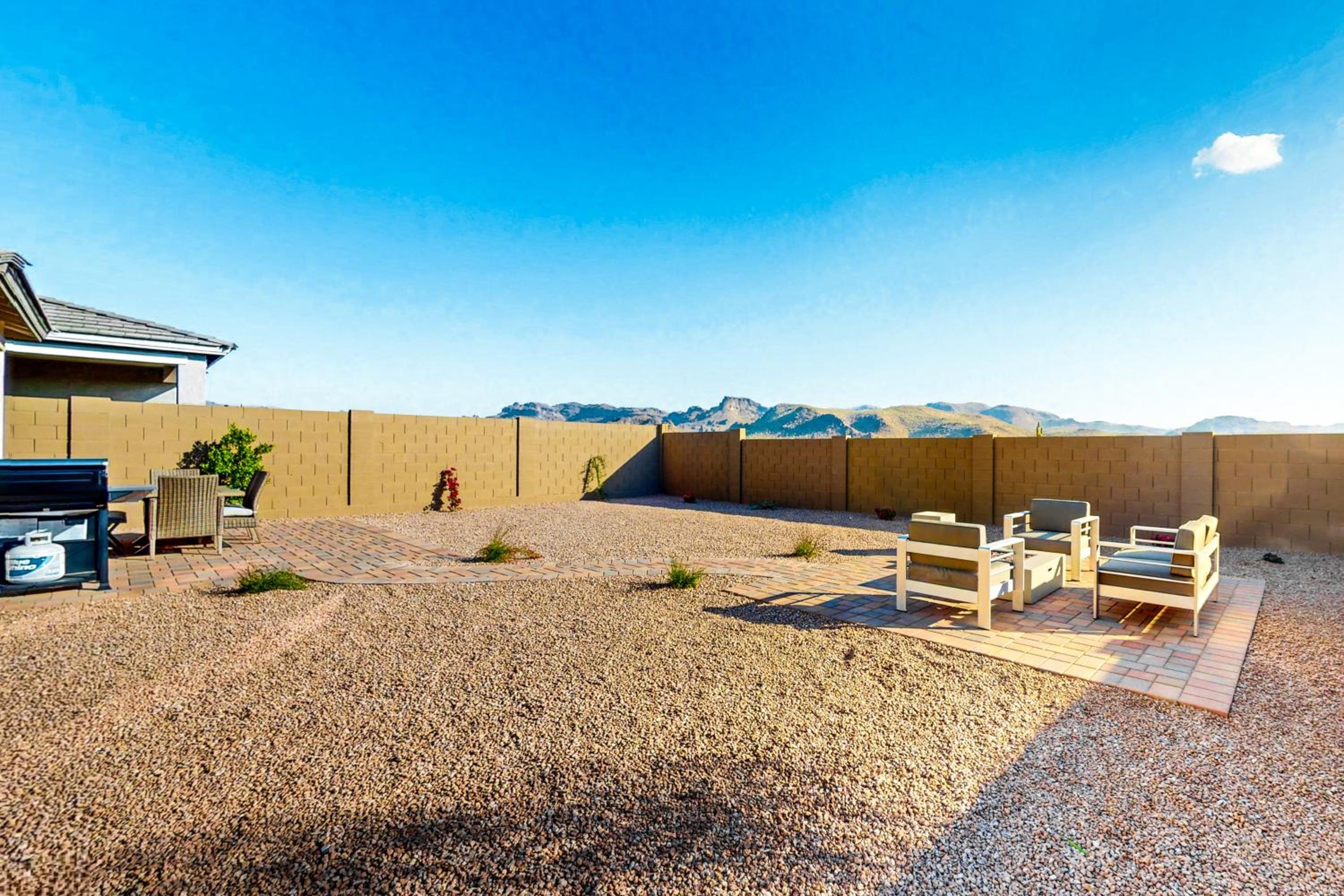 Stargazing and Mtn Views! Serene Home in Gold Canyon