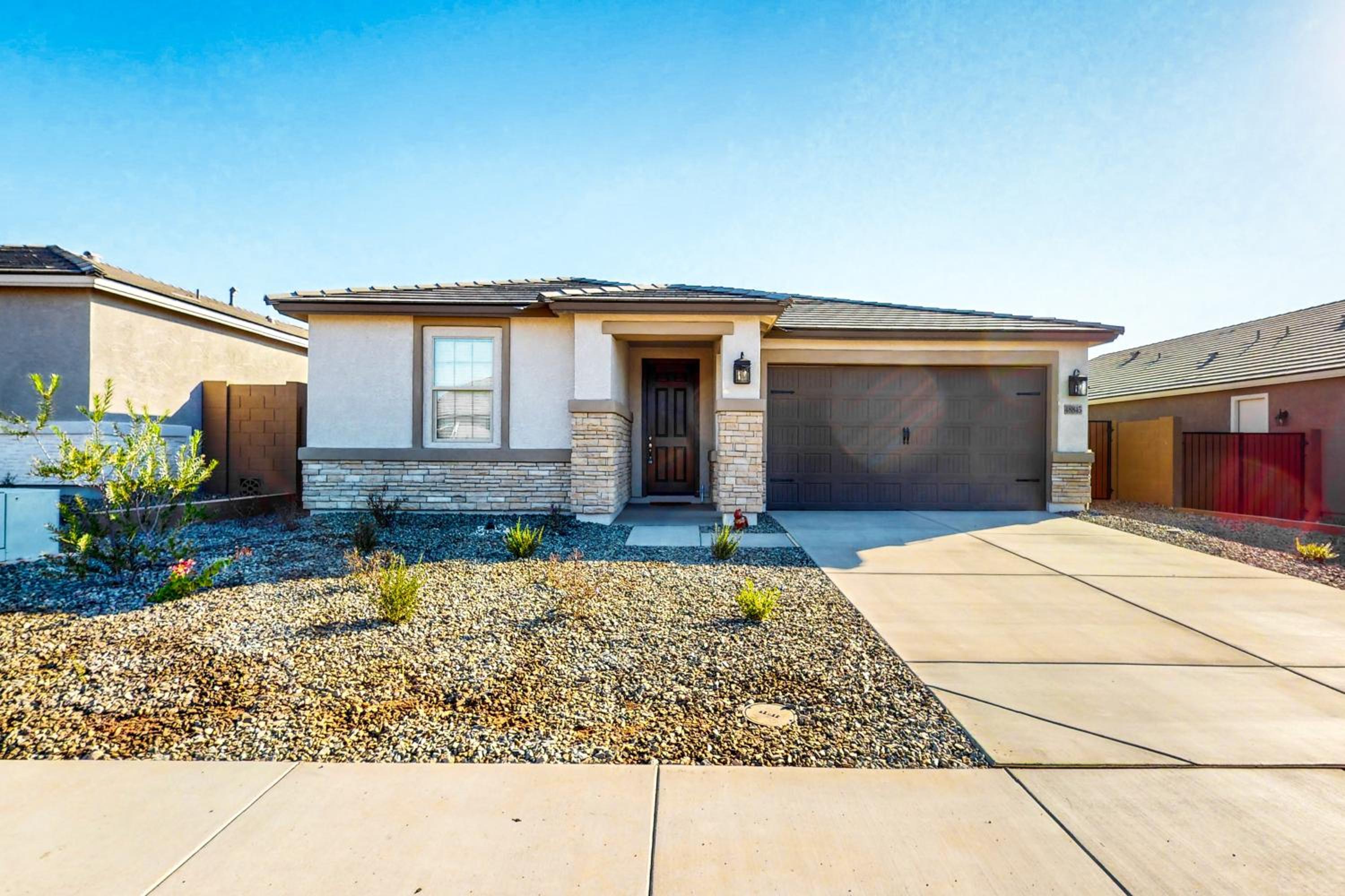 Stargazing and Mtn Views! Serene Home in Gold Canyon