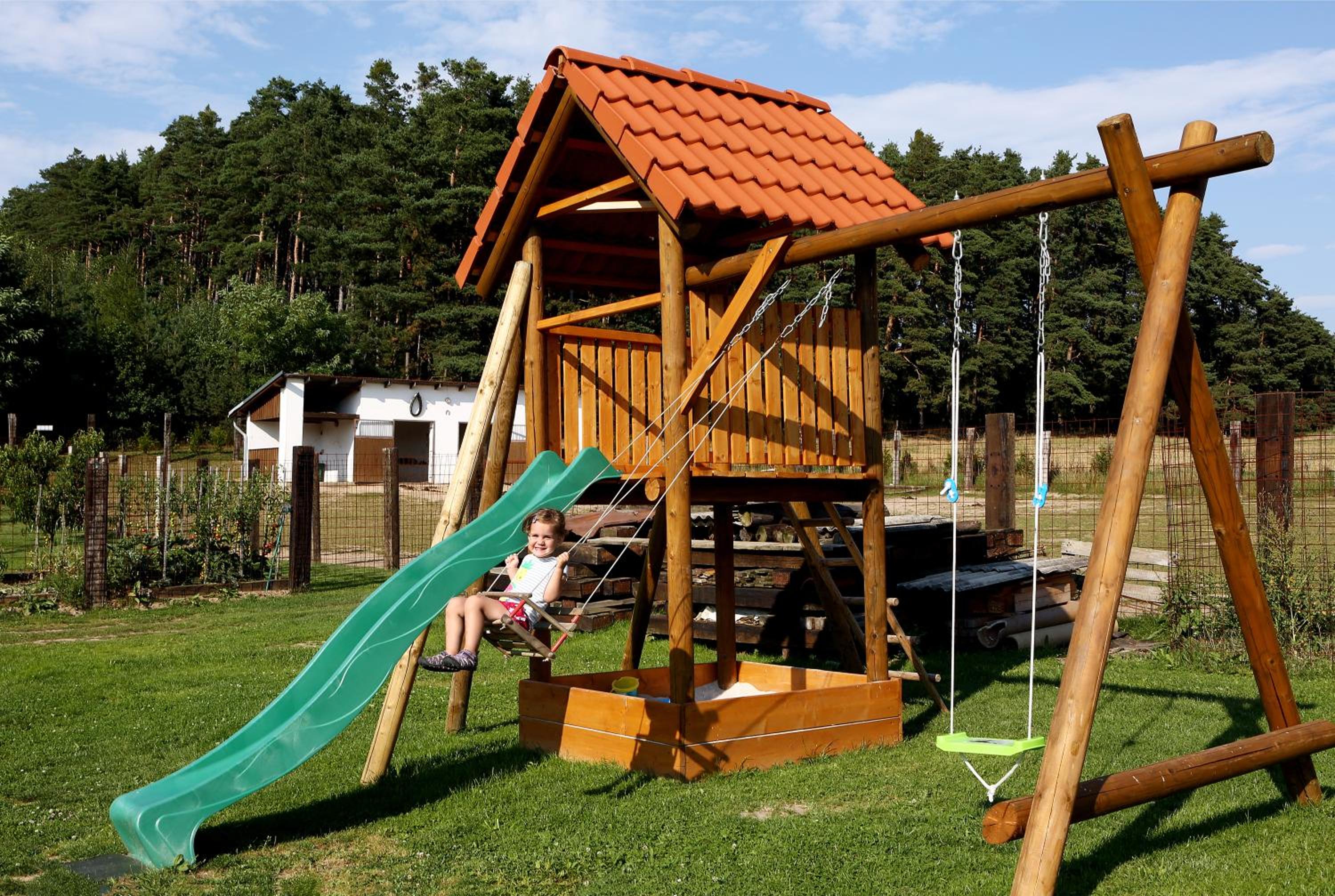 Na Samotě Ve Srubu