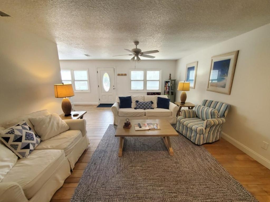 Beach Cottage on C Street home