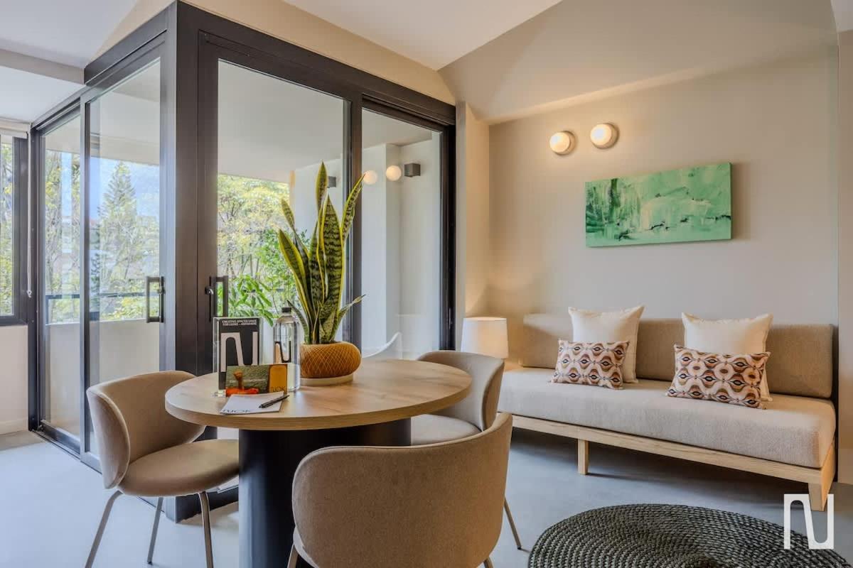 NOK Bright 1BR with Outdoor Terrace
