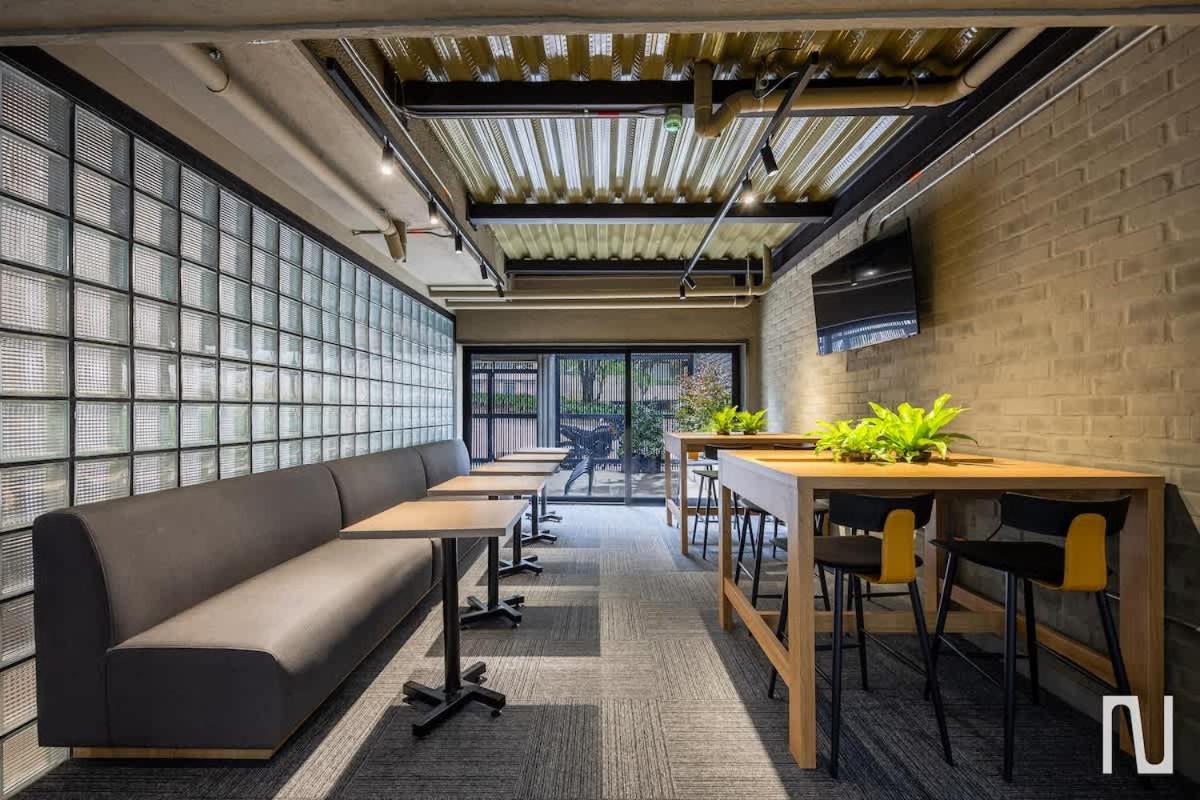 NOK Bright 1BR with Outdoor Terrace