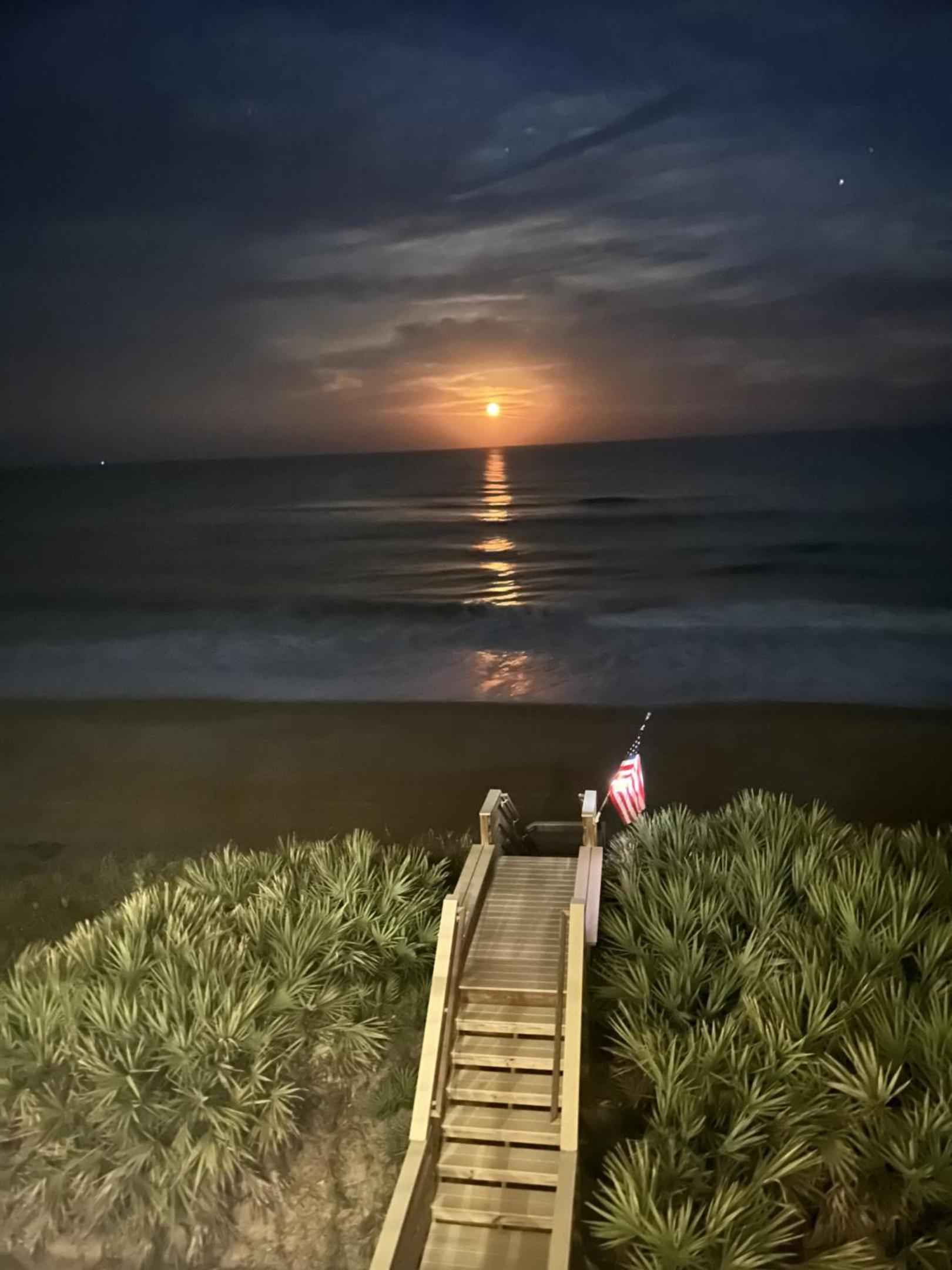 The White House on Flagler Beach - Unit 11