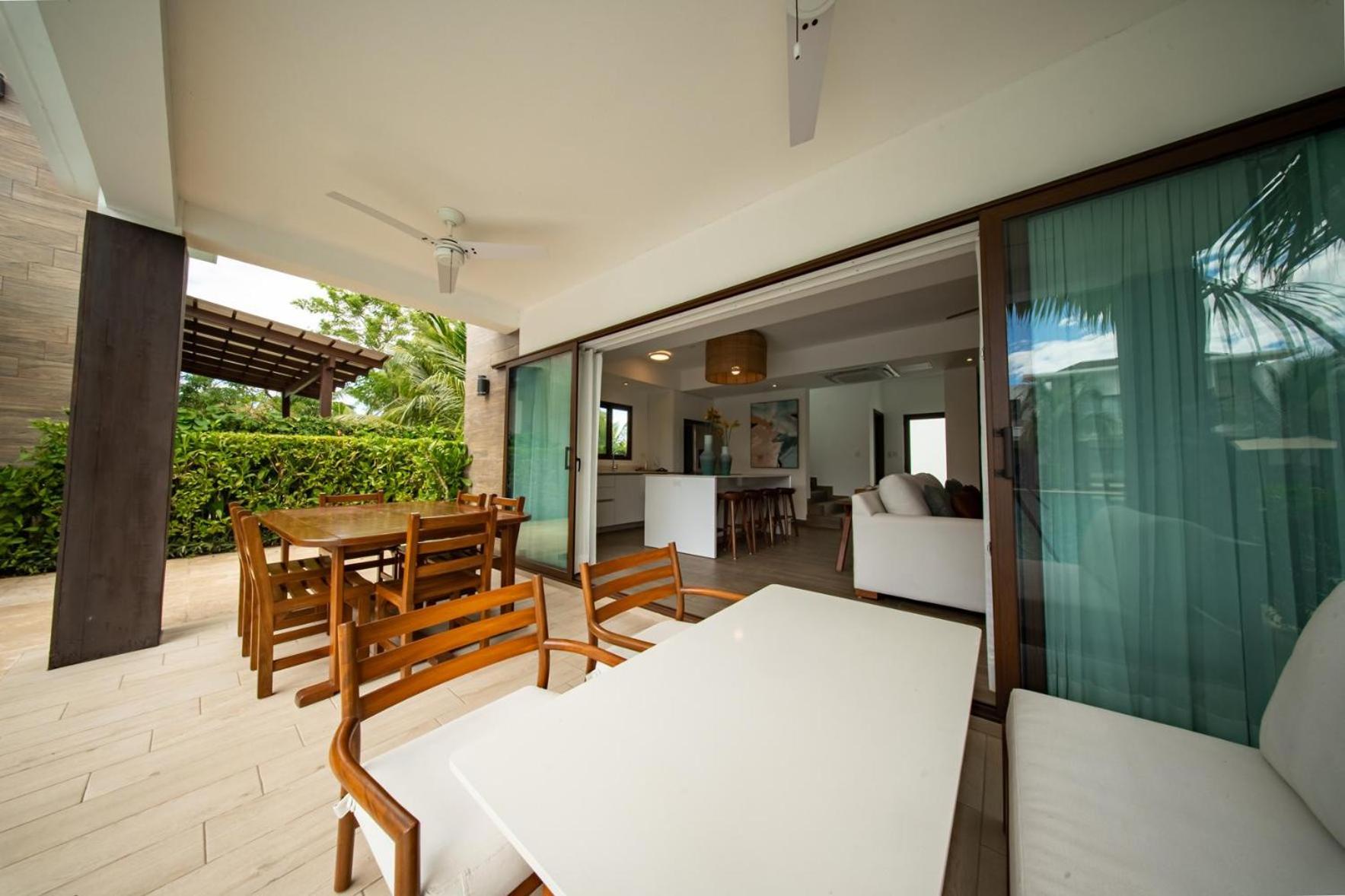 New villa with pool access for 7 ppl and 2 BR