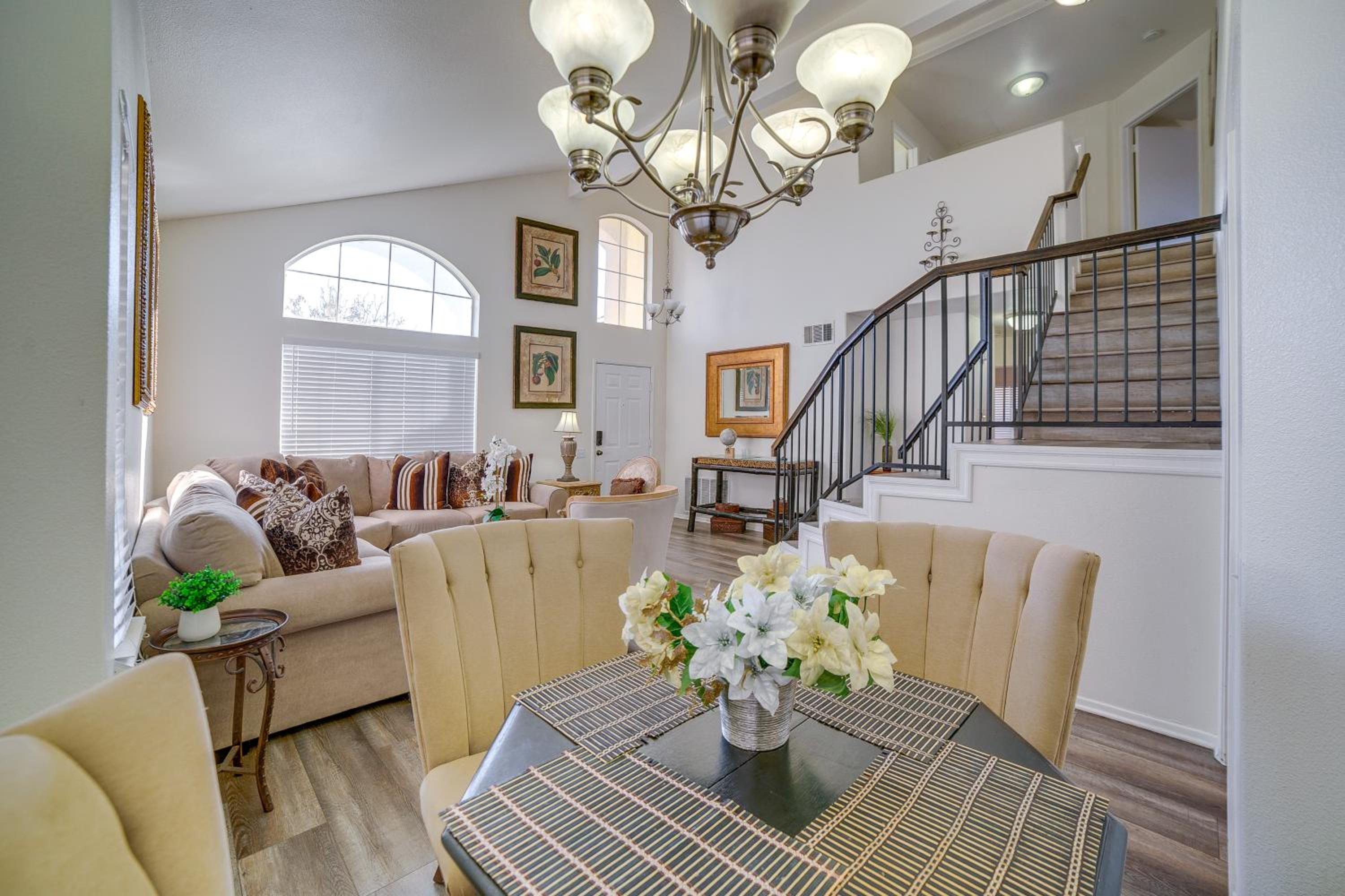 Family Home with Hot Tub! 2 Mi to Dtwn Riverside