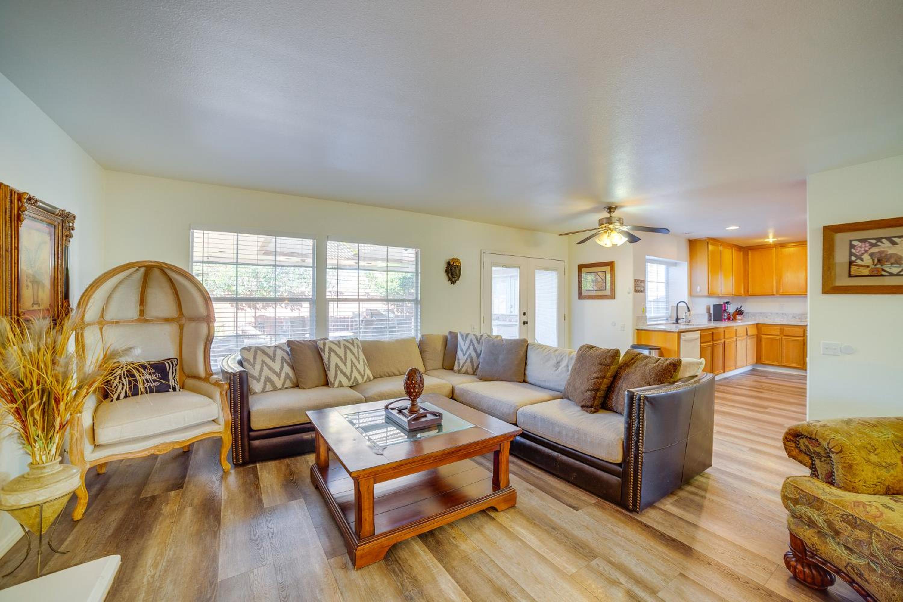 Family Home with Hot Tub! 2 Mi to Dtwn Riverside
