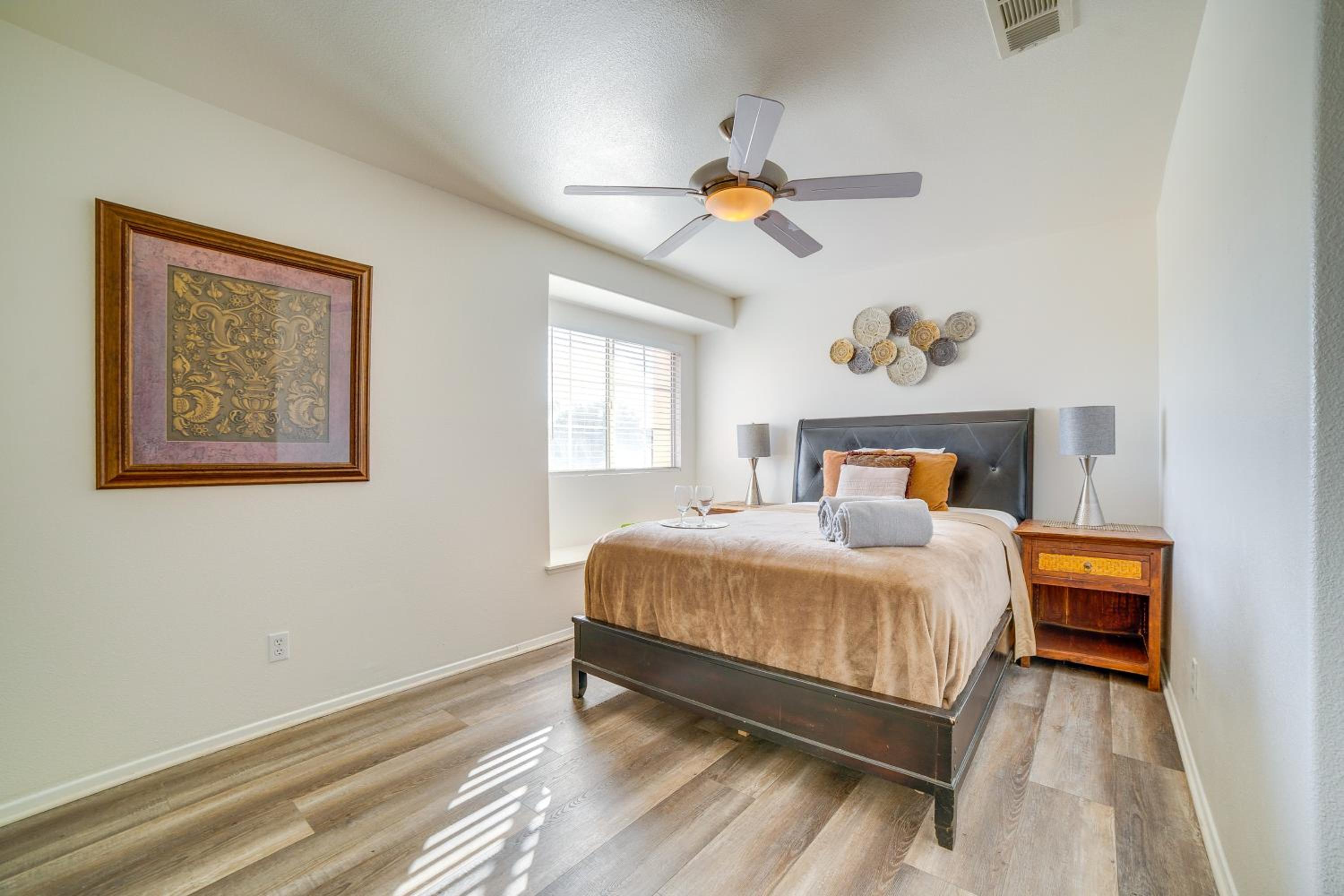 Family Home with Hot Tub! 2 Mi to Dtwn Riverside