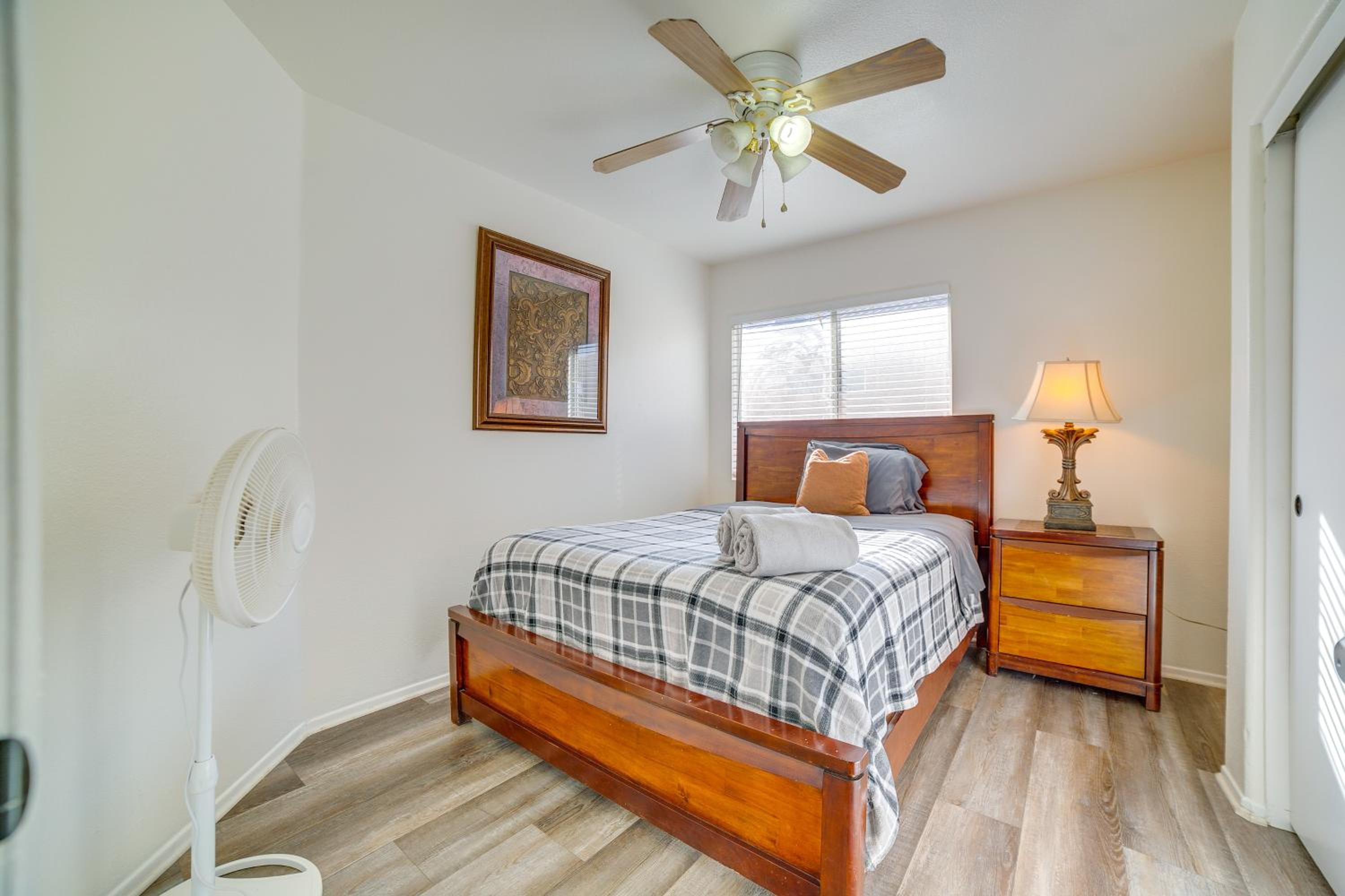 Family Home with Hot Tub! 2 Mi to Dtwn Riverside