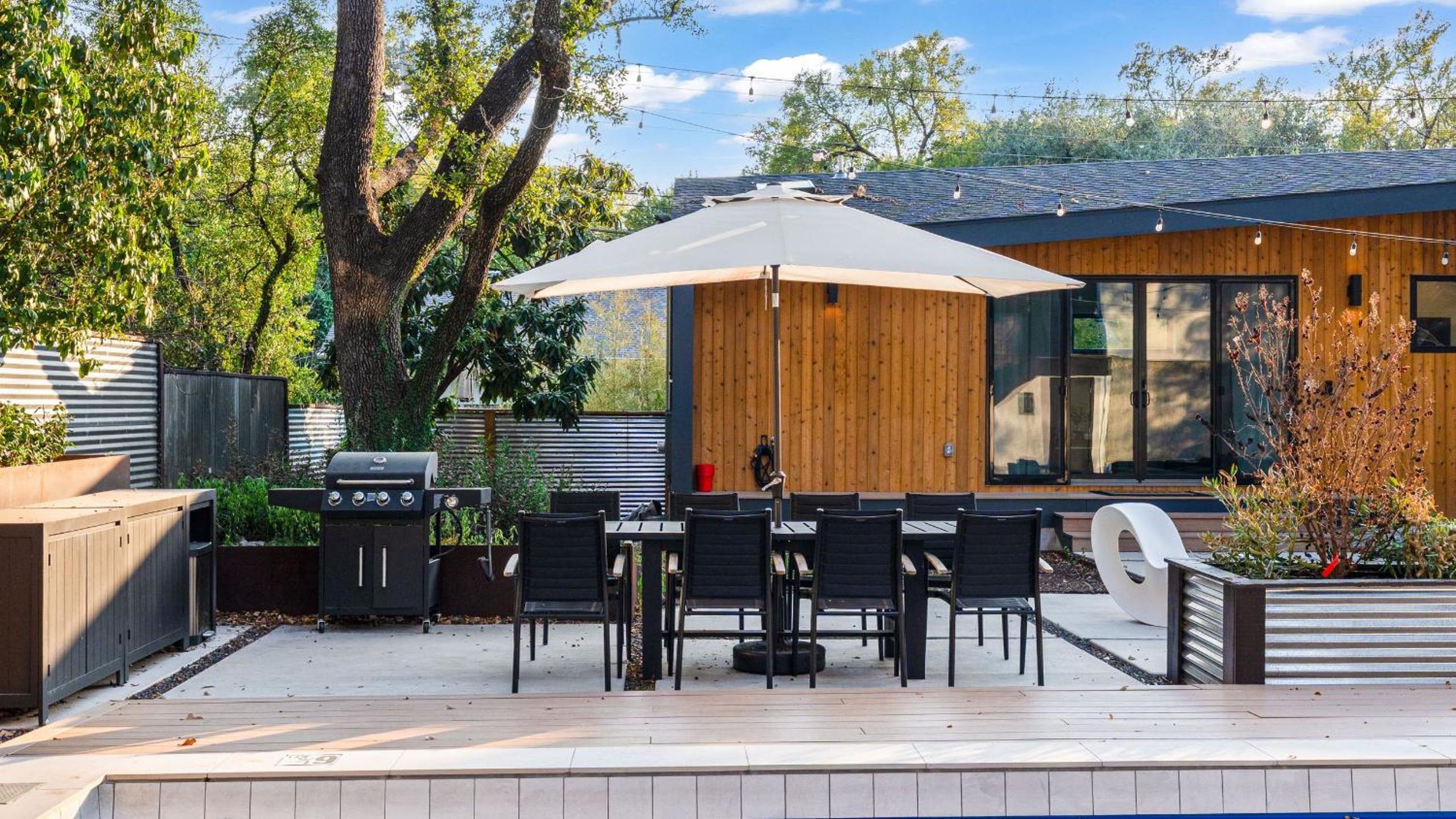 Modern Oasis w Pool Hot Tub Rooftop Deck Home Theater Mariposa Retreat by AvantStay