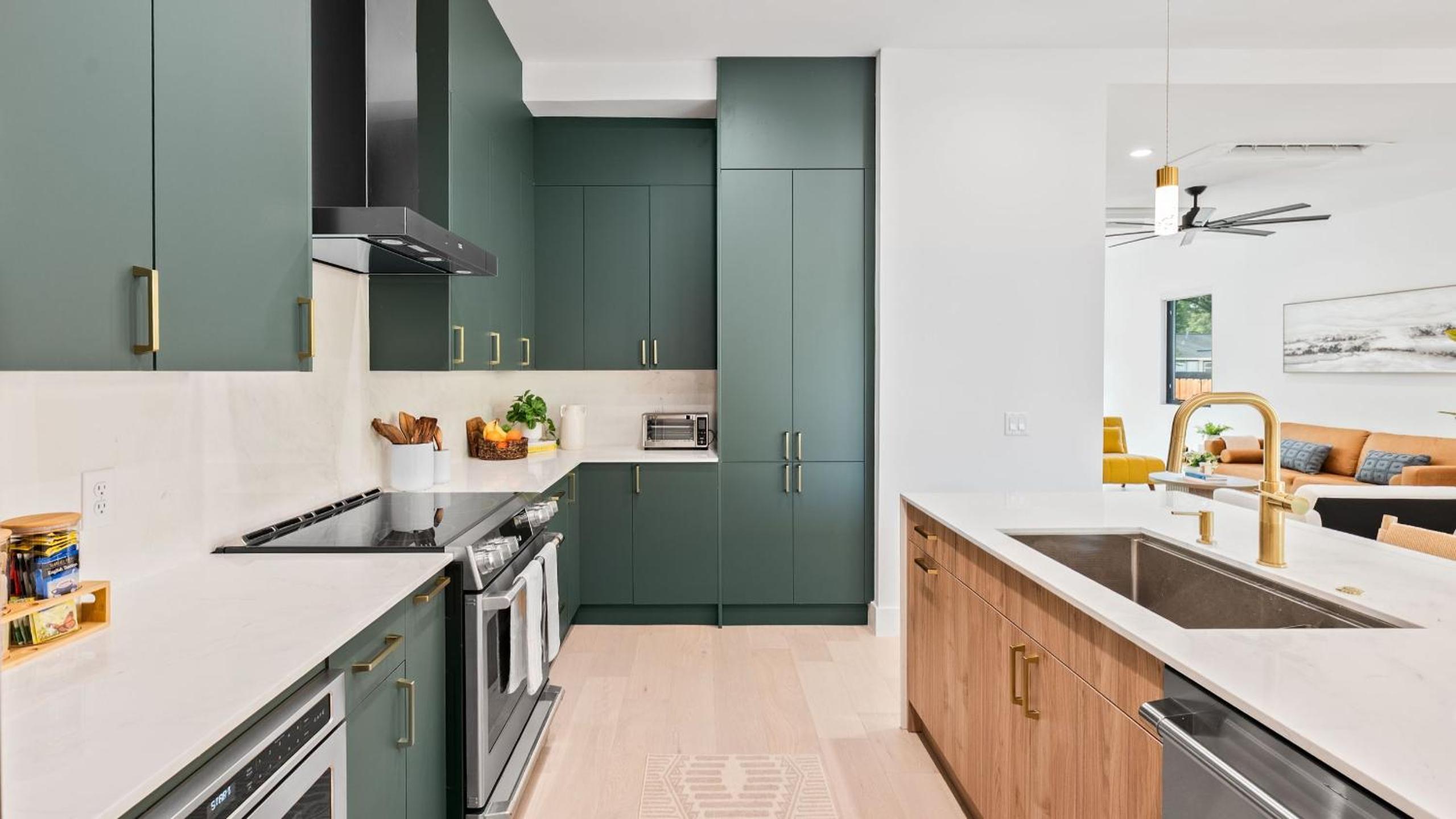 Stylish Home with Firepit Balcony Steps from Austin’s Best Near Rainey St Lady Bird Lake Downtown The Ashlee by AvantStay