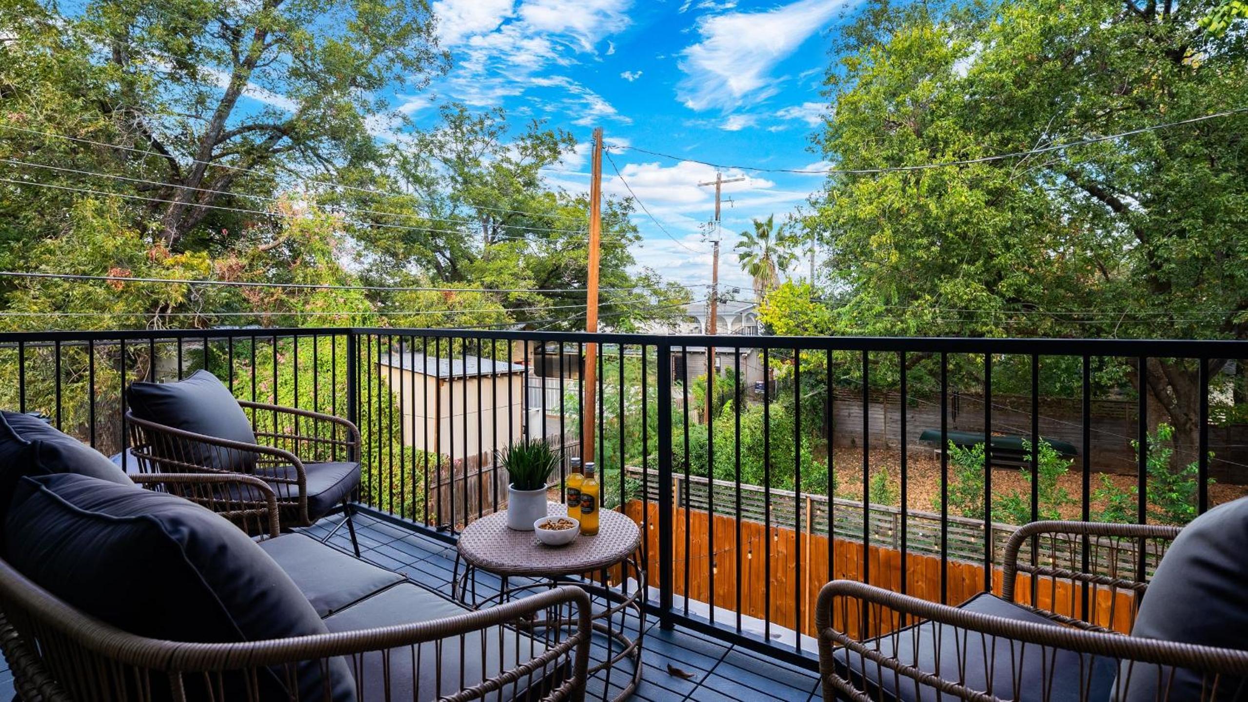 Stylish Home with Firepit Balcony Steps from Austin’s Best Near Rainey St Lady Bird Lake Downtown The Ashlee by AvantStay