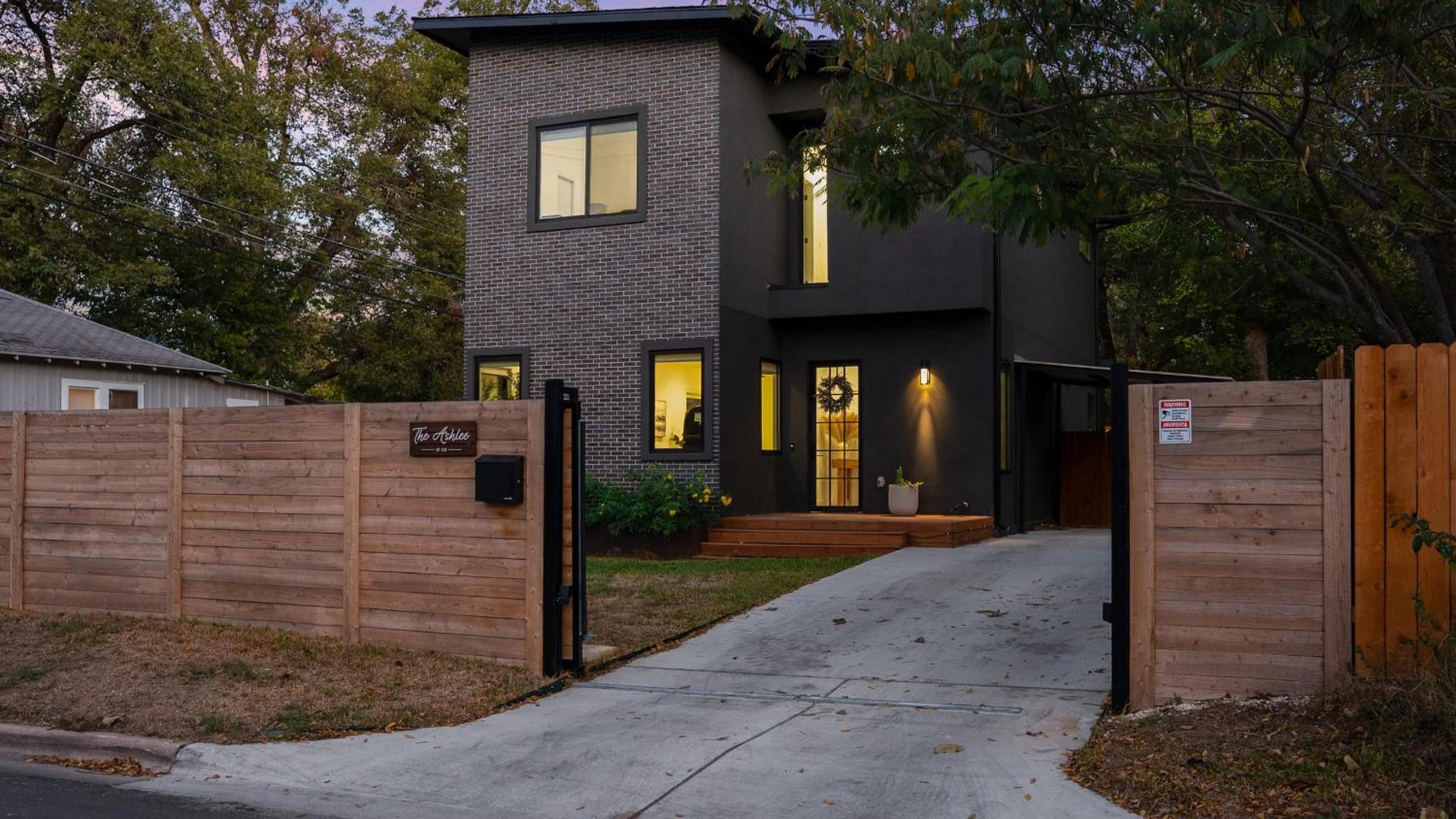 Stylish Home with Firepit Balcony Steps from Austin’s Best Near Rainey St Lady Bird Lake Downtown The Ashlee by AvantStay