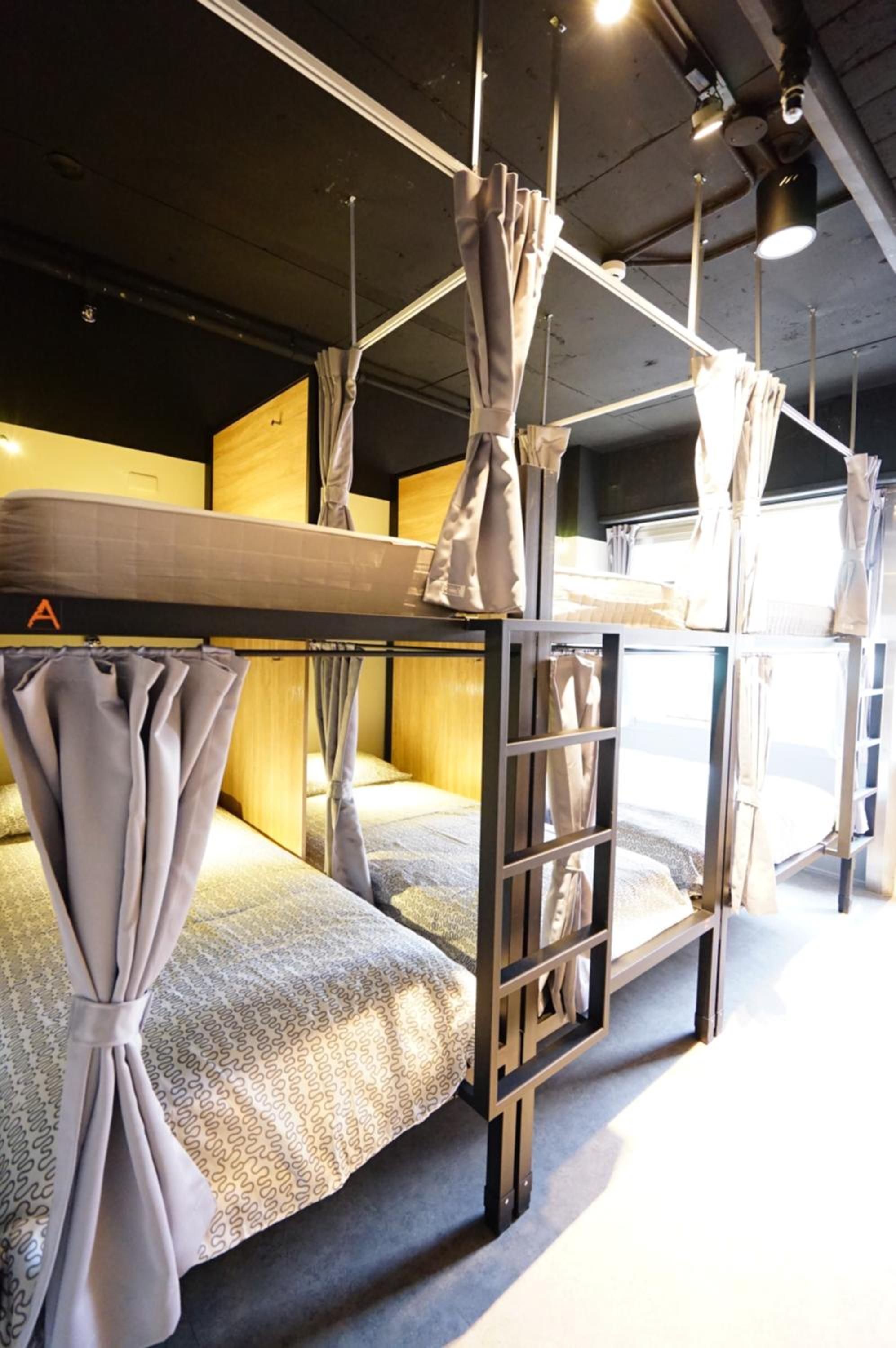 Cavemen Hostel Taipei Station Youth Branch