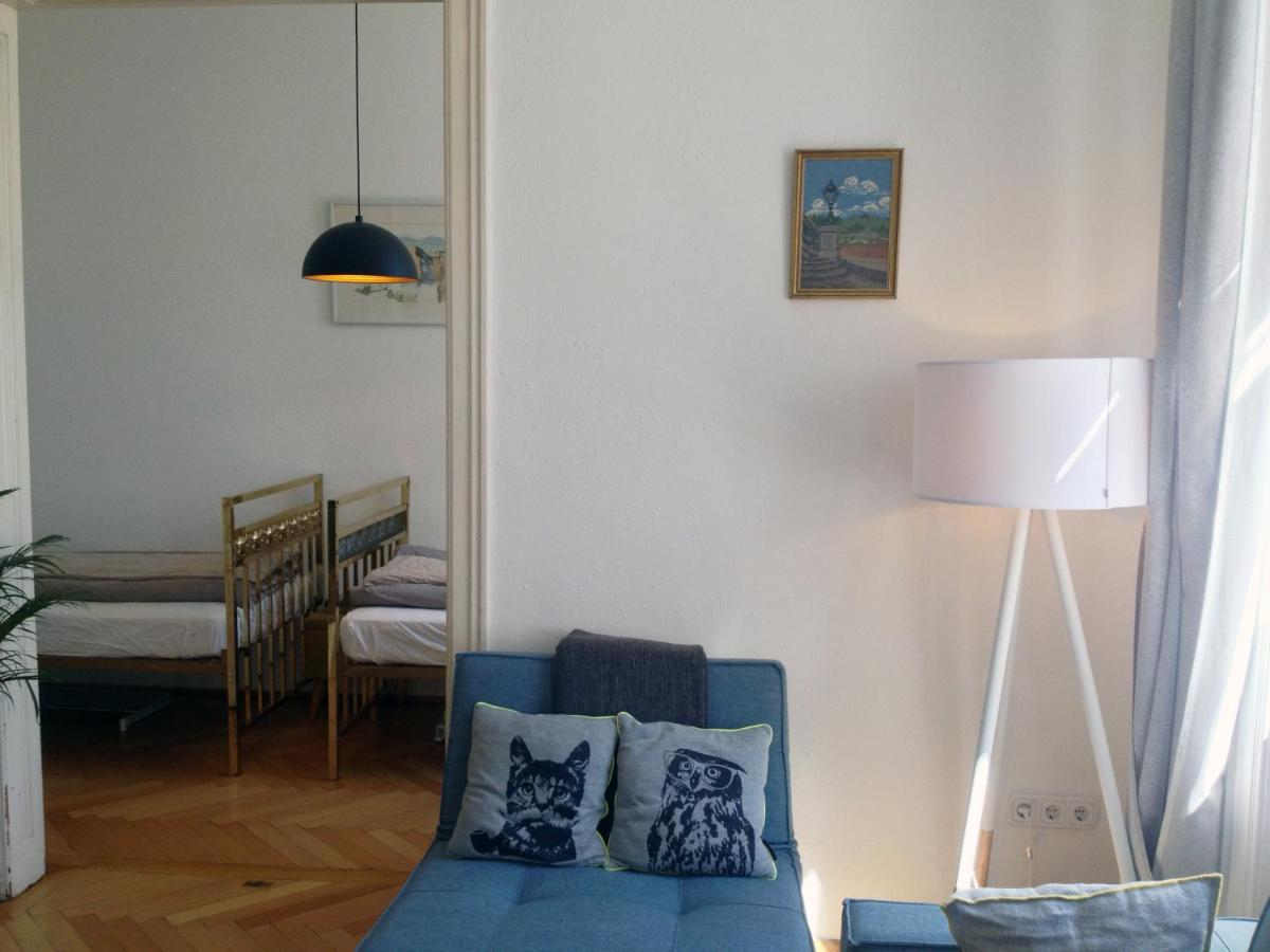 Big Vintage Style Flat Near Schönbrunn