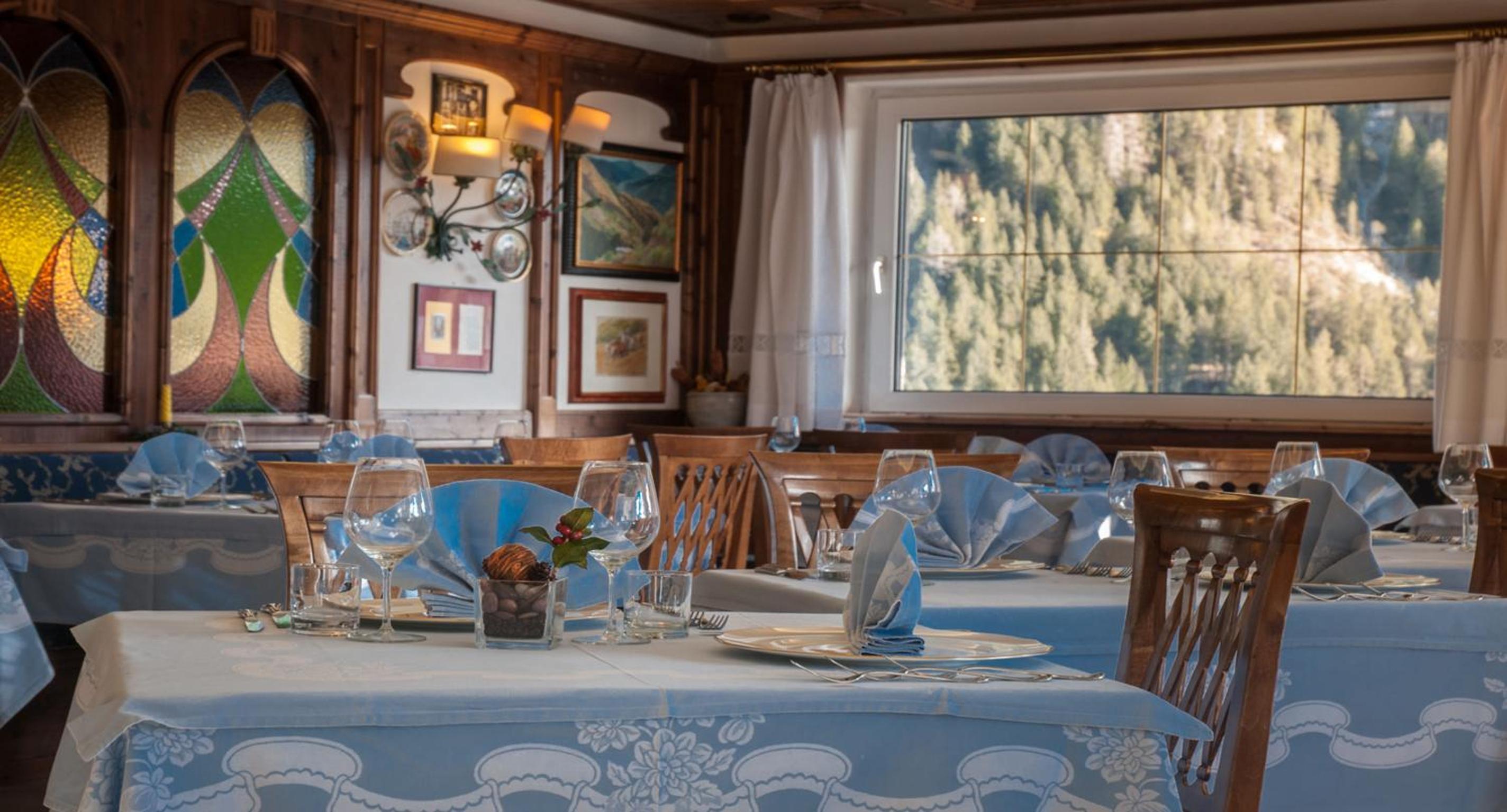 restaurant