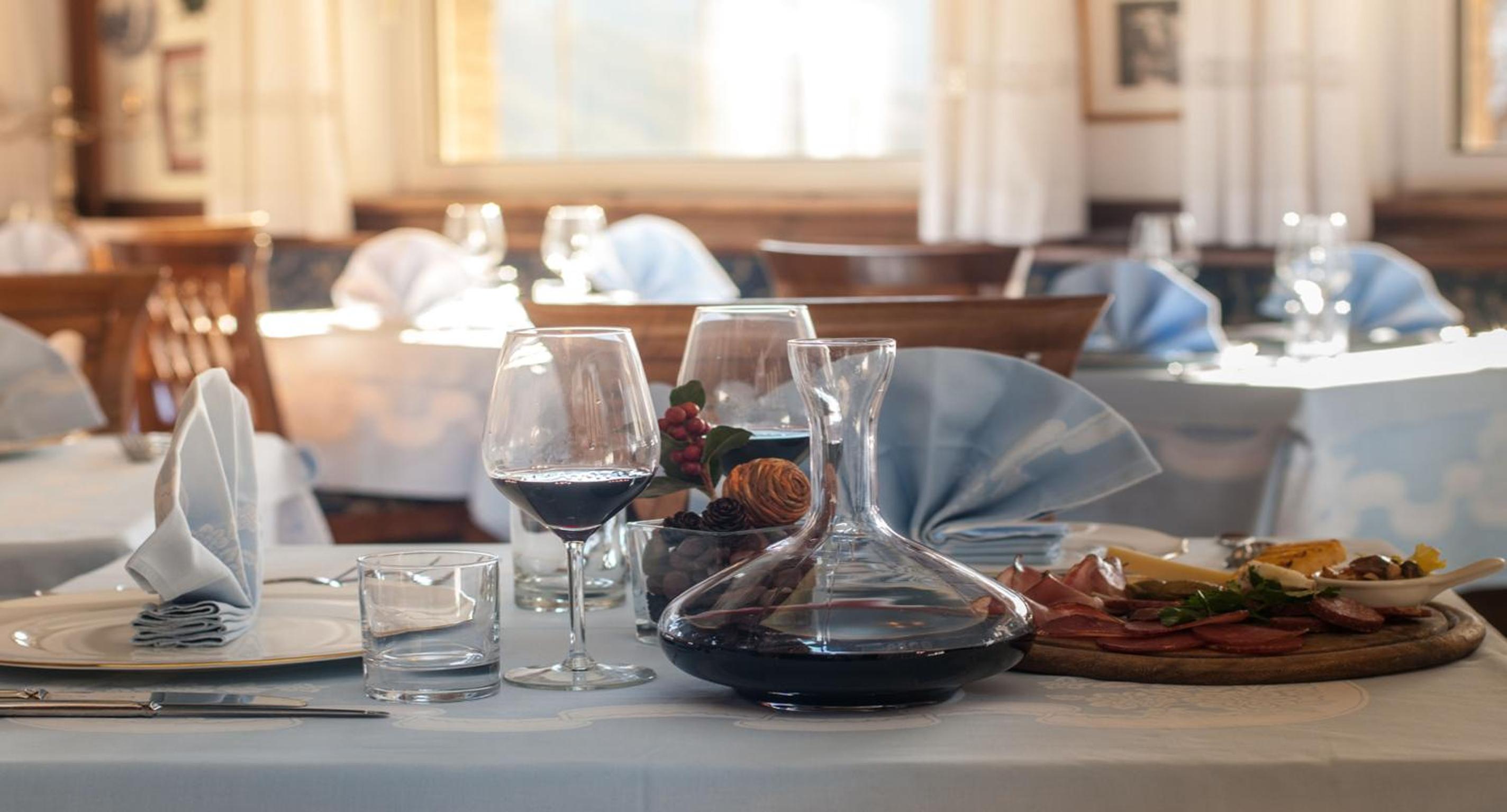 restaurant