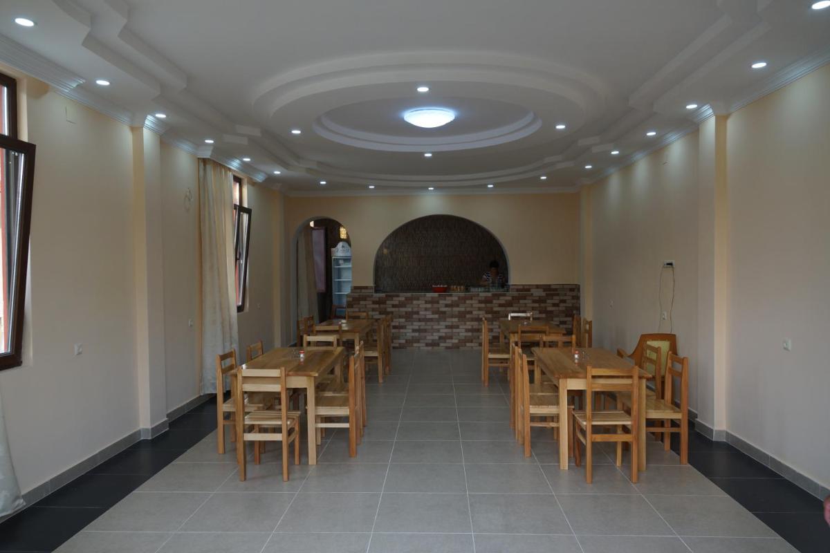 Photo 42