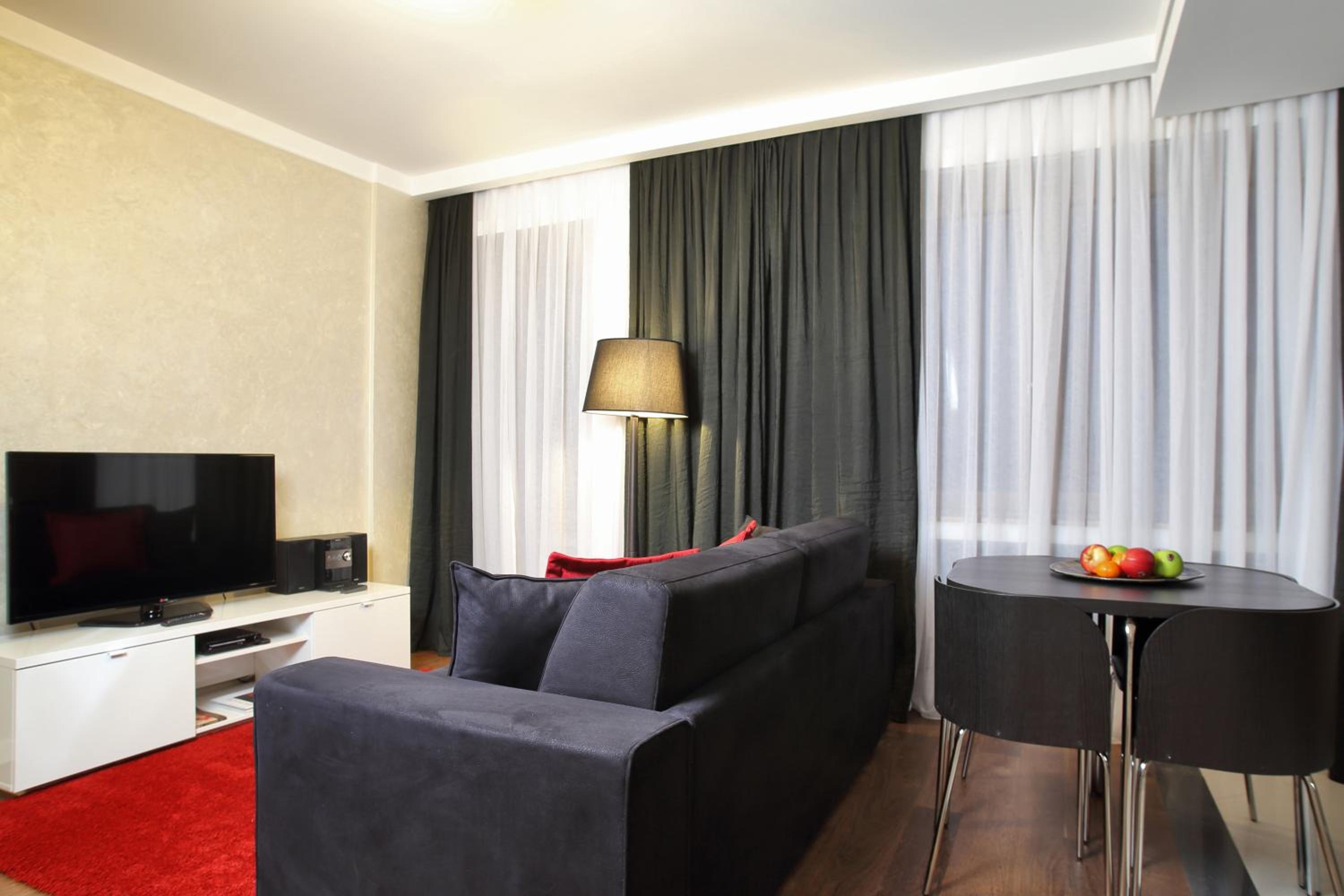 The Queen Luxury Apartments - Villa Medici