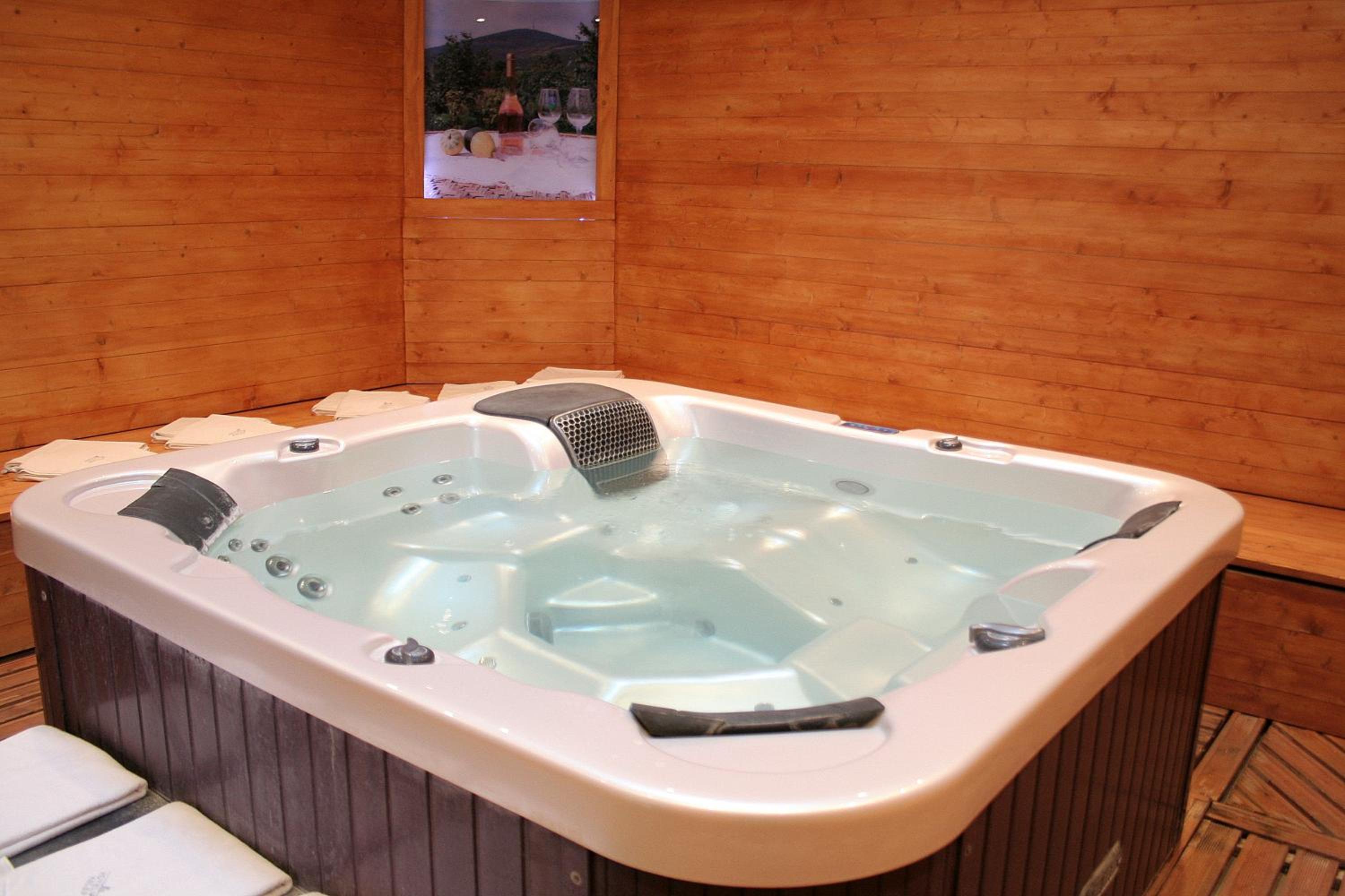 Jacuzzi