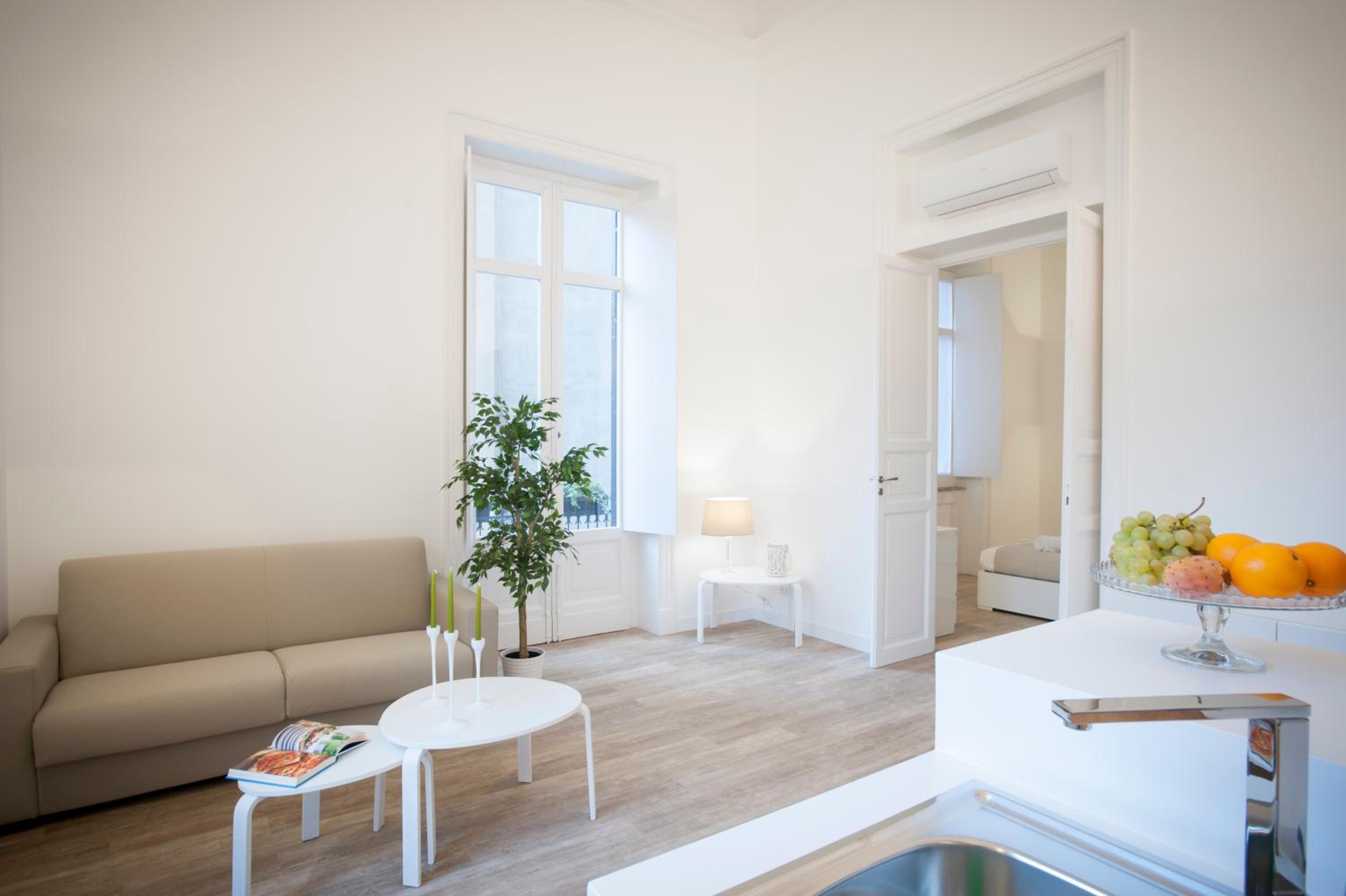 Politeama Apartments by Giorgio view 2