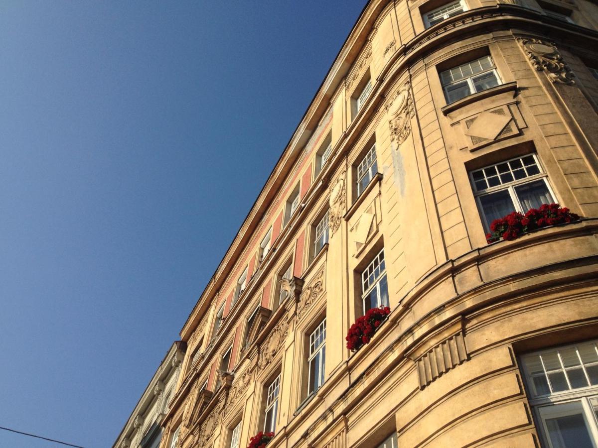 Big Vintage Style Flat Near Schönbrunn