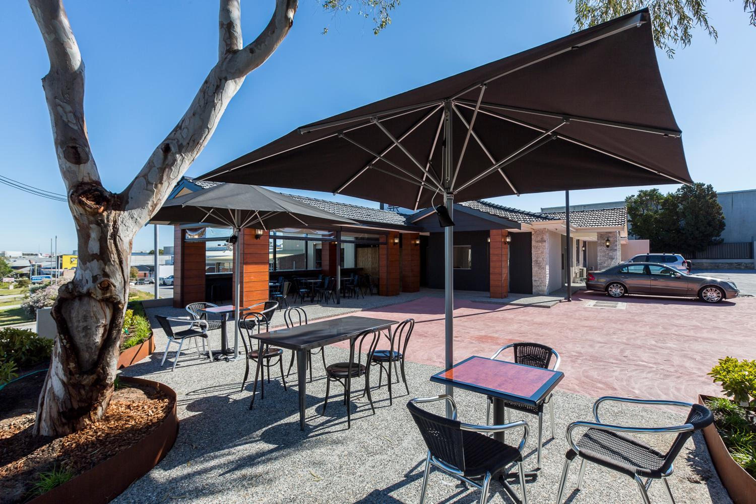Gallery Hotel