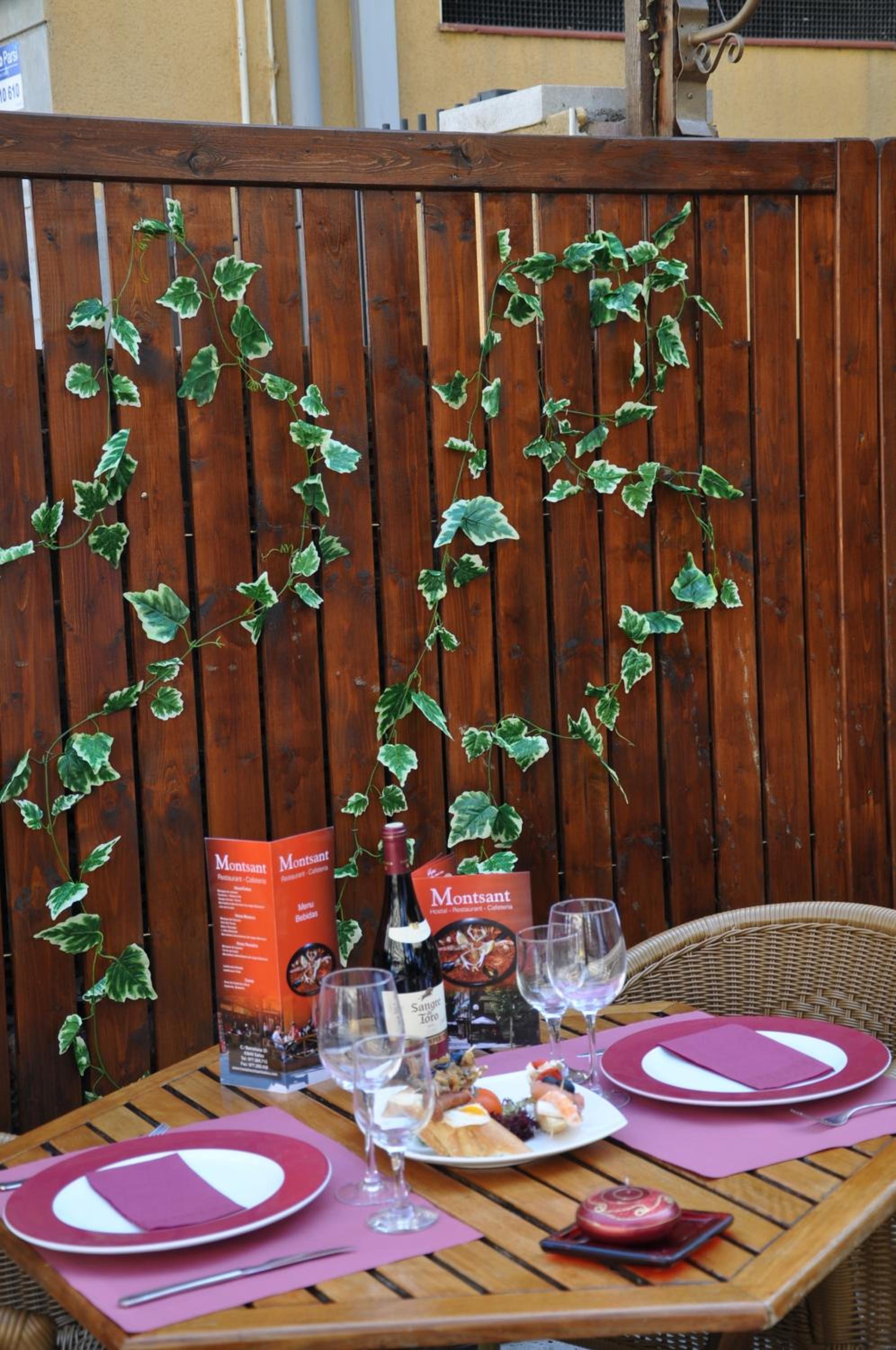 Hostal Montsant