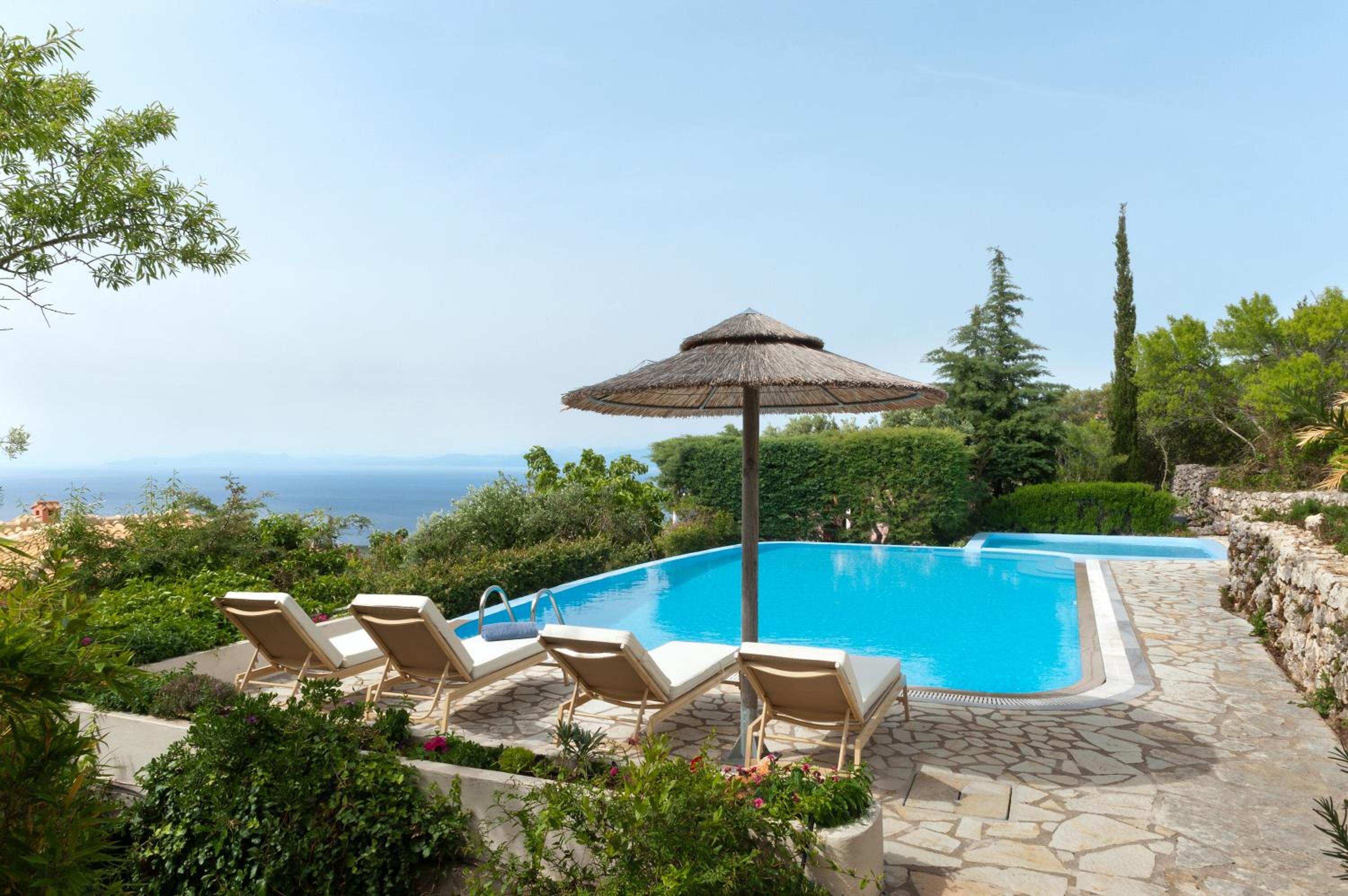 Artblue Villas