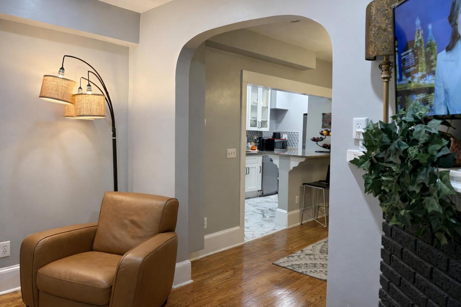 The Elegant Spring House Loft