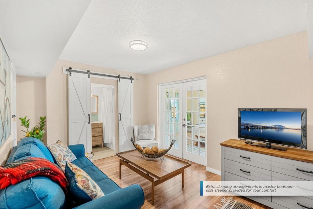 2570 Vernon Drive