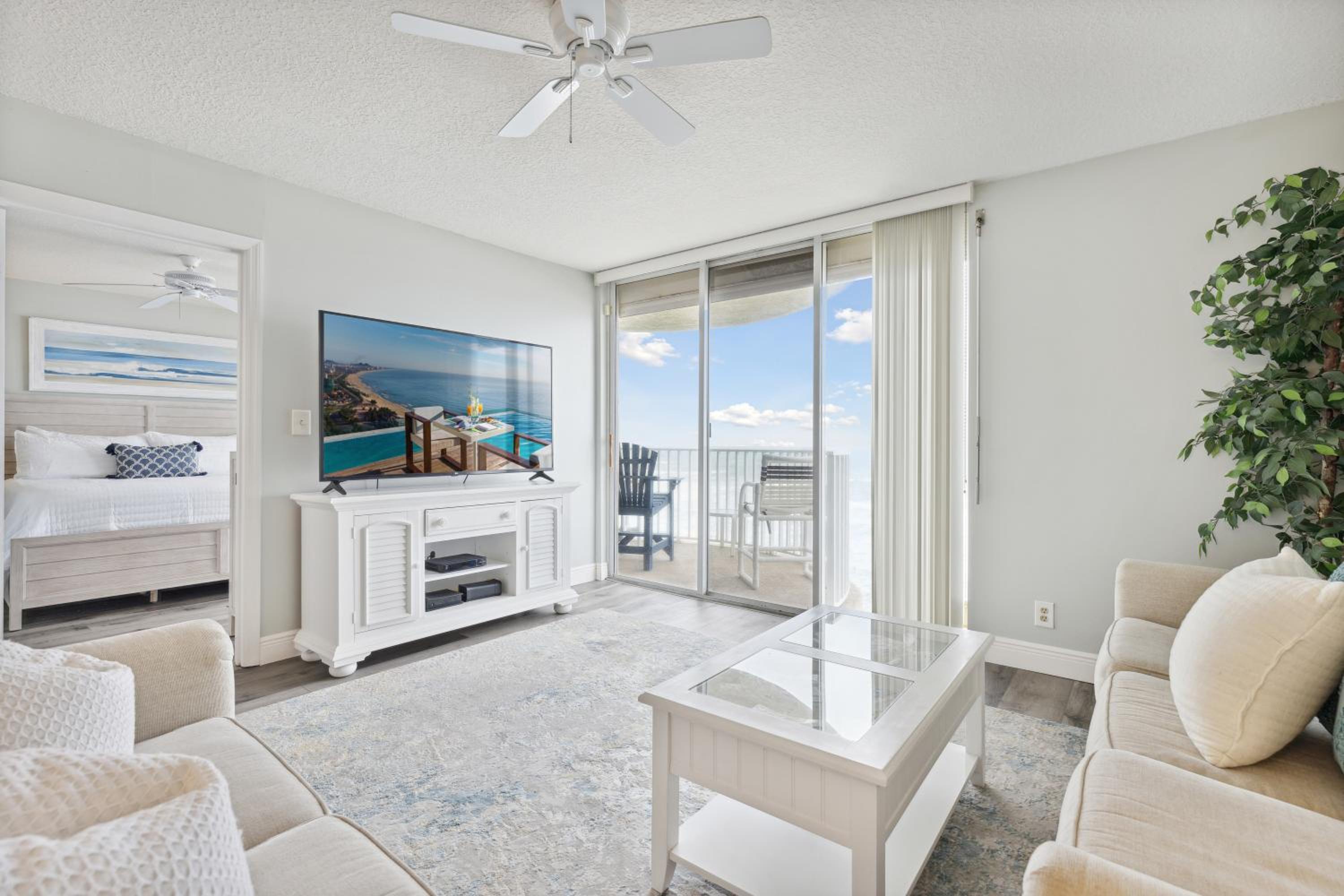 Ocean Walk 506