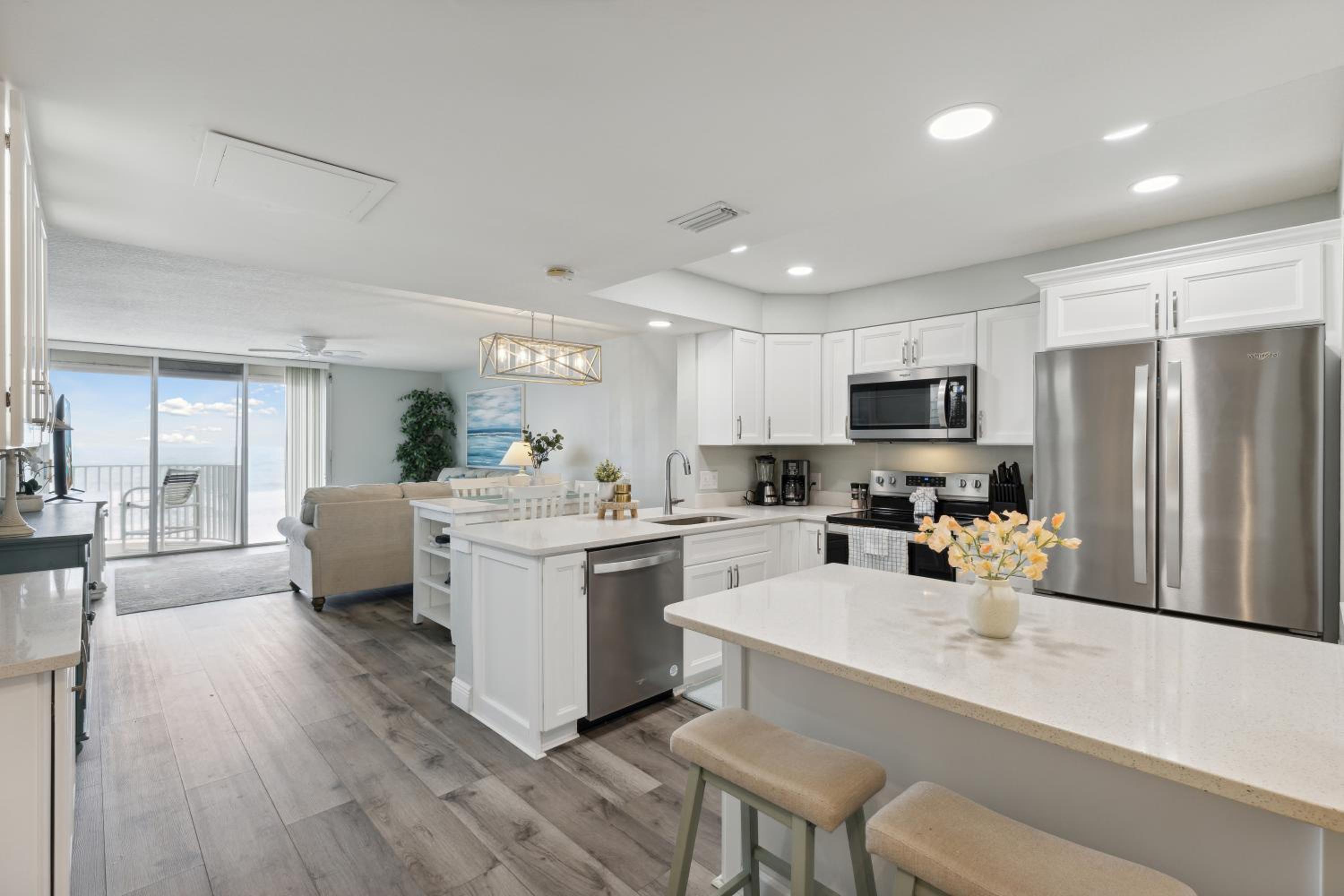 Ocean Walk 506