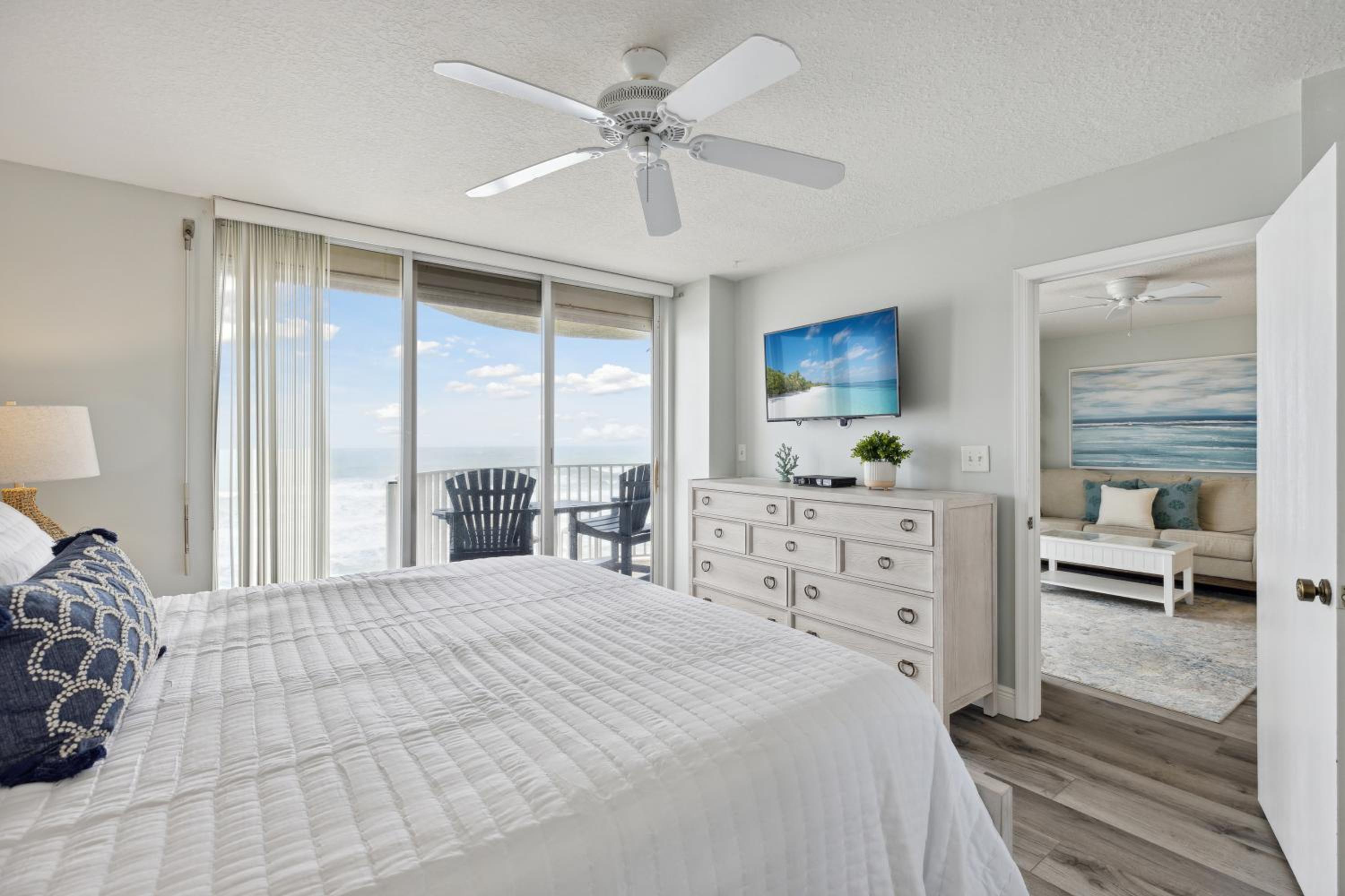 Ocean Walk 506