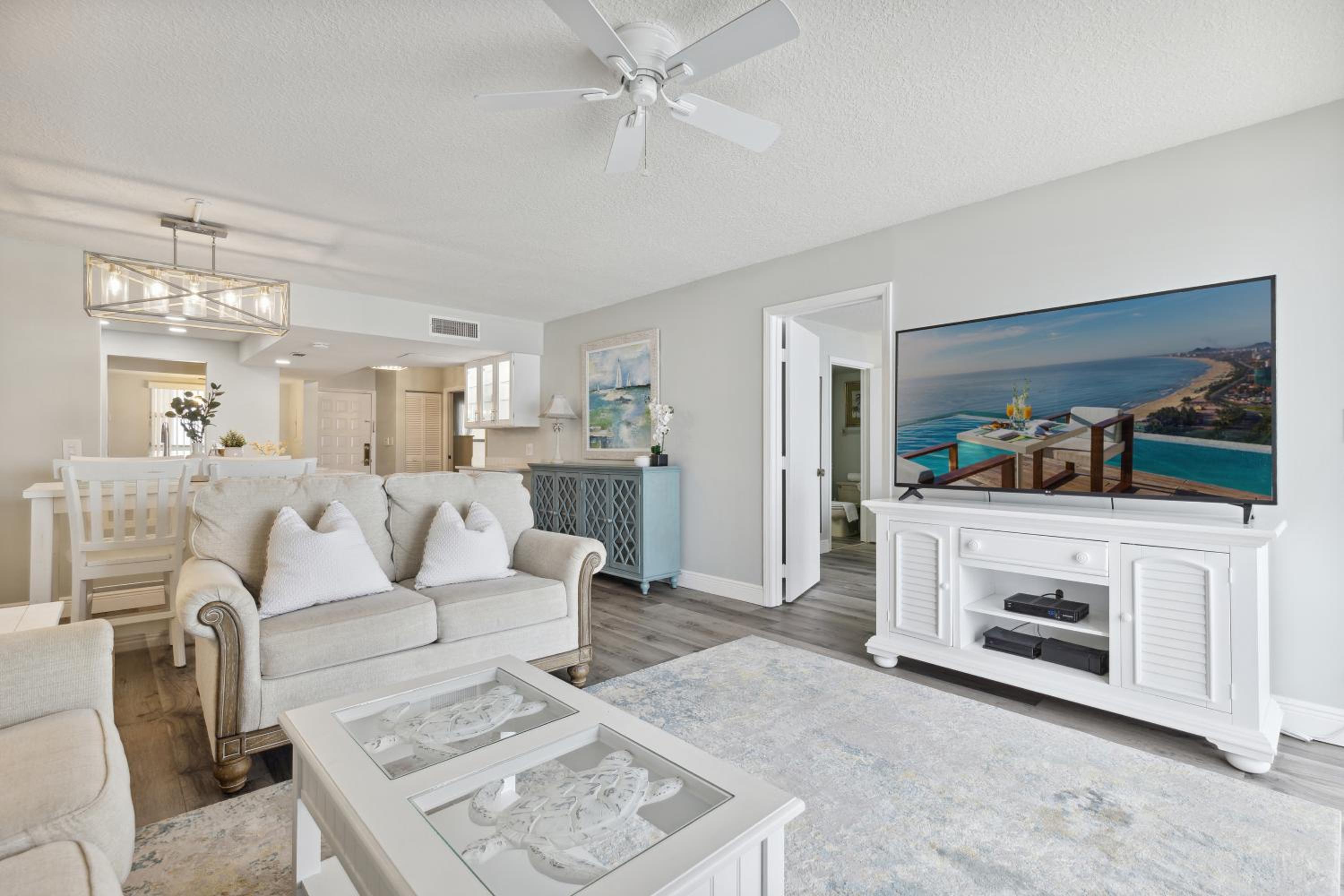 Ocean Walk 506